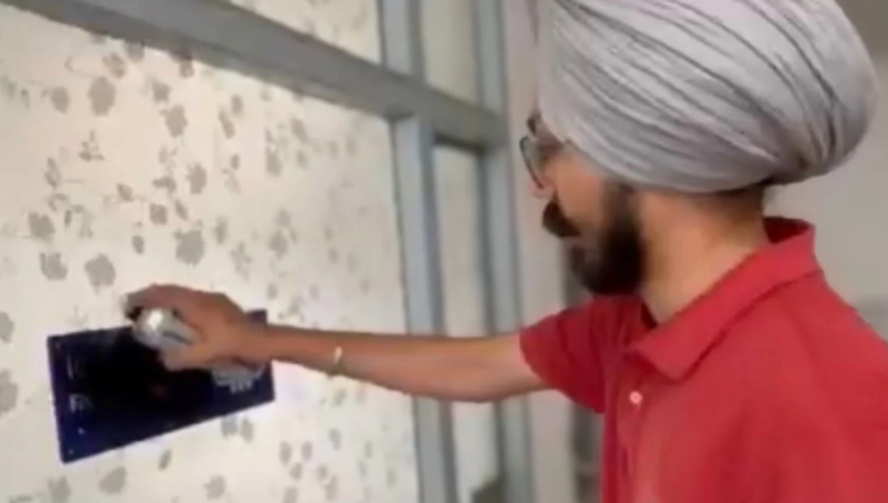 AAP MP Writes to Punjab Governor after SATH Activists Blacken Signboards over Omission of Punjabi