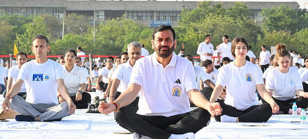 Haryana to Include Yoga in Classes 3-9 Curriculum, Make it Mandatory in Recruitment Exams