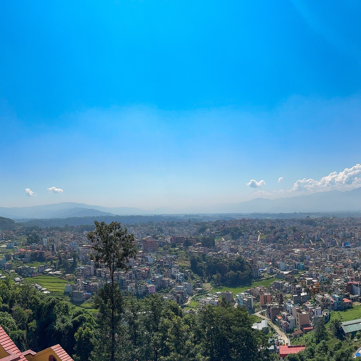 ✨ T&uuml;rchen Nr. 20 / Teil 2: Aussicht &uuml;ber Kathmandu vom Kopan Kloster 🥹

Dank euch sind wir unserem Ziel heute deutlich n&auml;her! Danke 🫶 Es fehlen wirklich nur noch ein paar Sachen. 💃🏻

🔗 Den Link mit allen Details findet ihr in der 