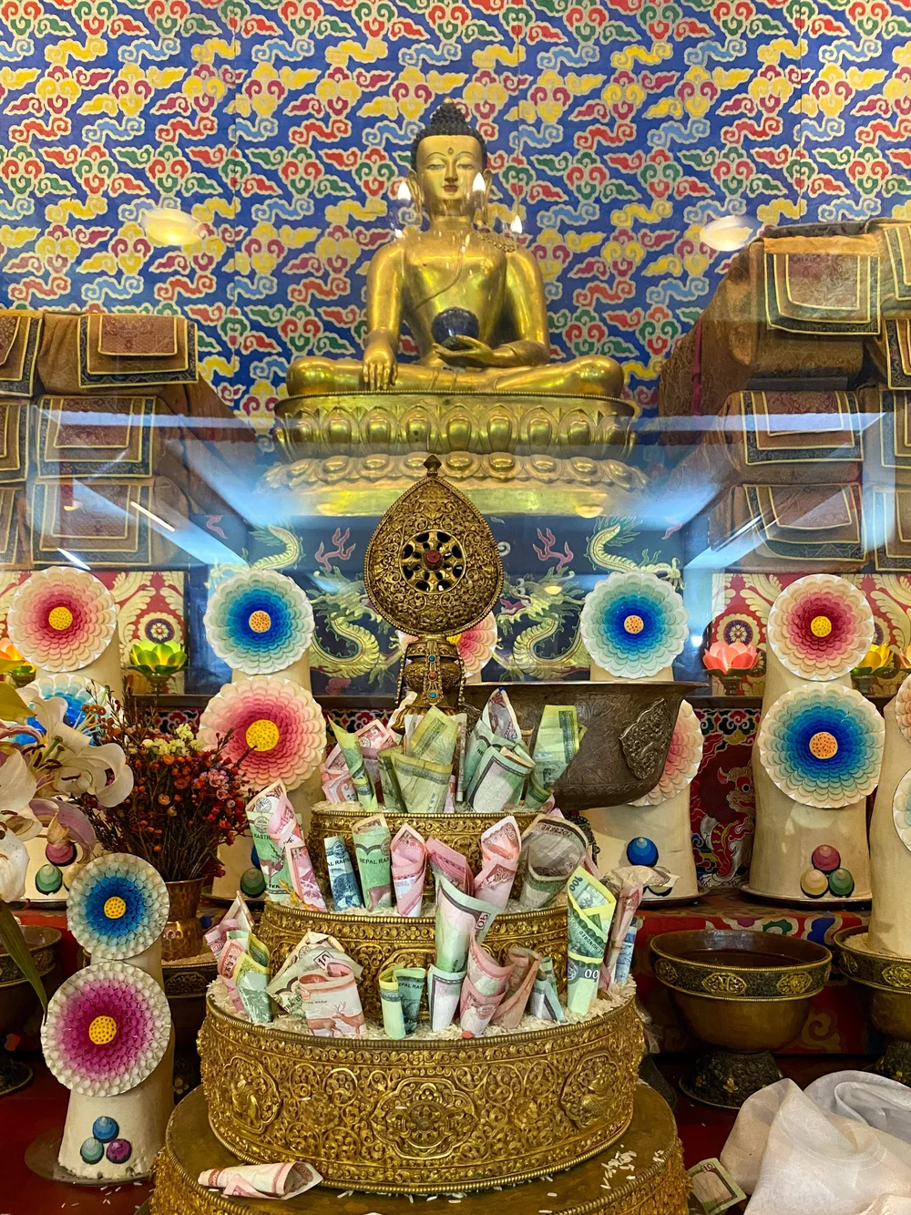  Geld ist eine sehr beliebte Opfergabe. 