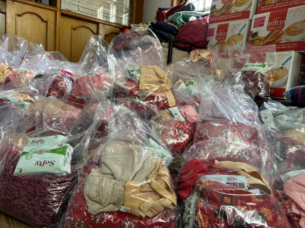 Fertig gepackte Hilfspakete von Change Action Nepal für die Flutgebiete Rasuwa und Nuwakot.