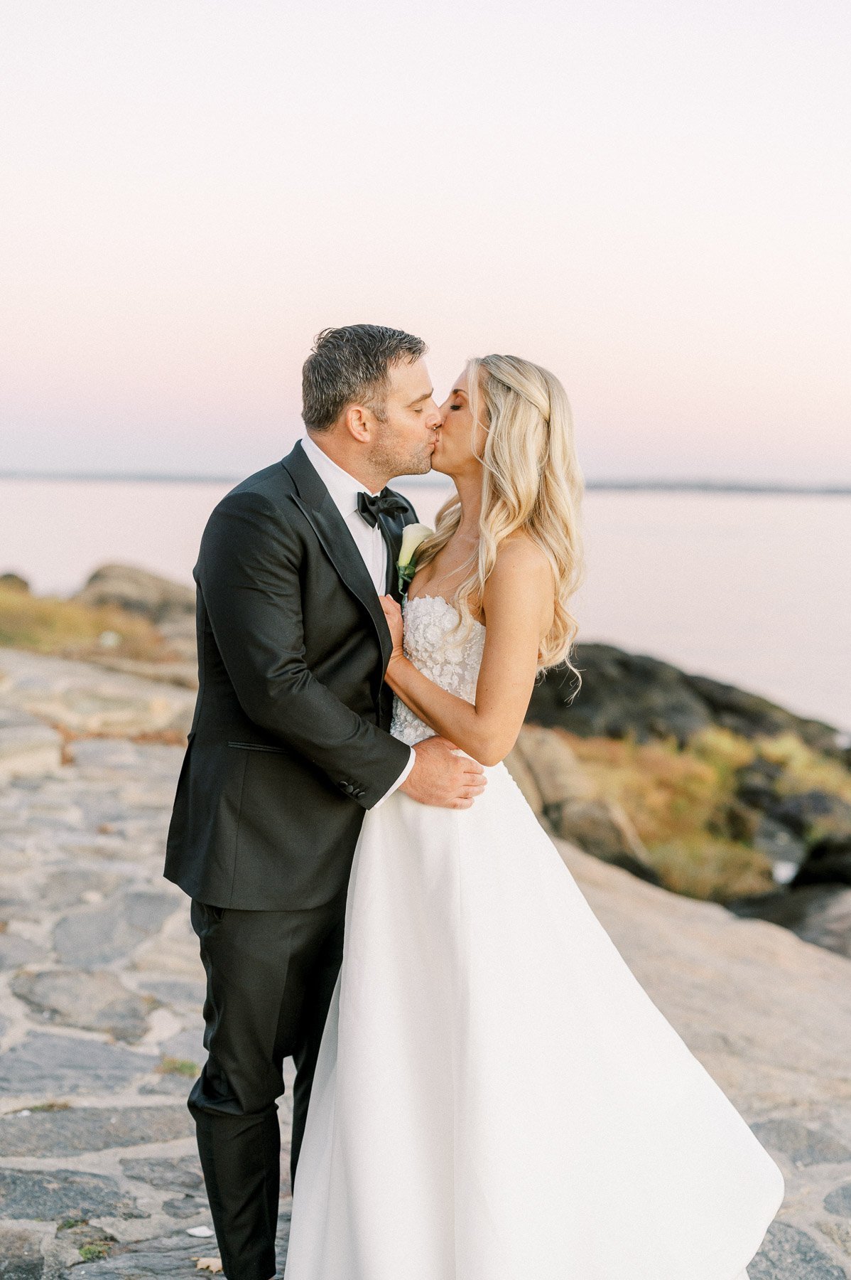 American Yacht Club Wedding by Michelle Lange Photography-129.jpg