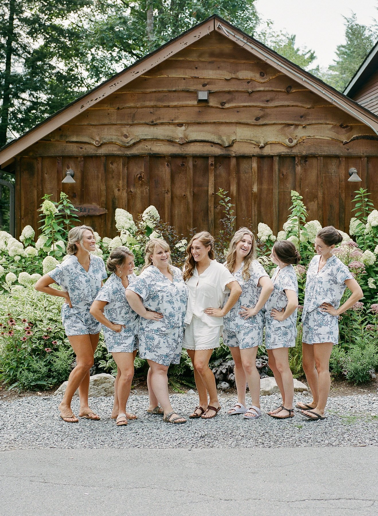 Blue Water Manor Lake George Wedding by Michelle Lange Photography-12.jpg