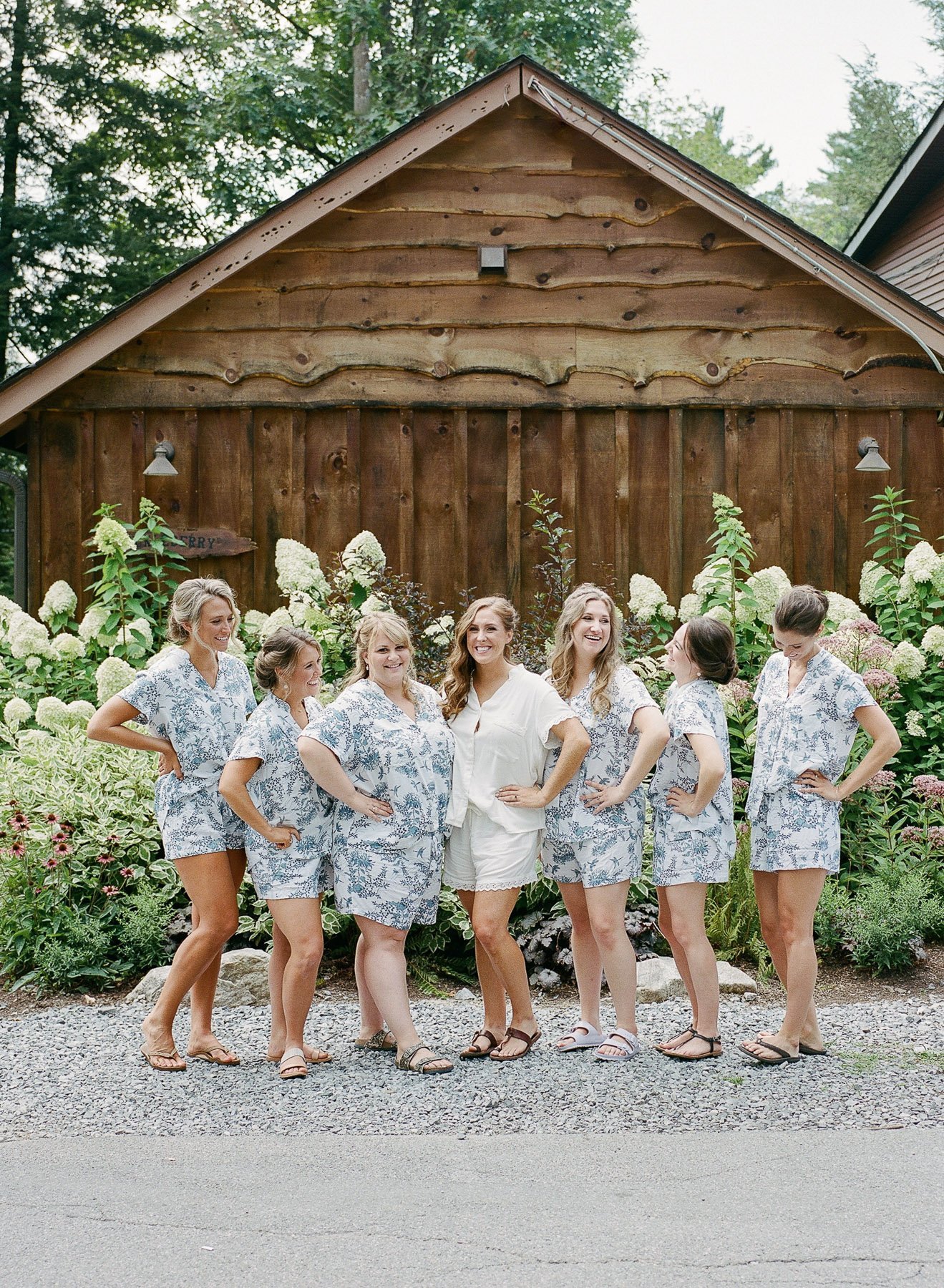 Blue Water Manor Lake George Wedding by Michelle Lange Photography-13.jpg