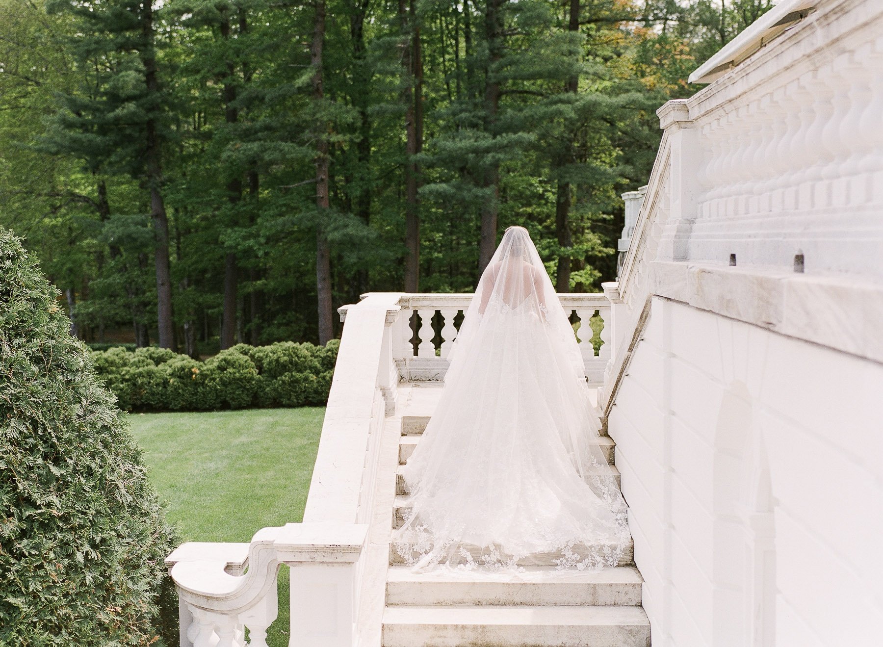 Kelly Strong The Mount Styled Wedding Editorial in Lenox MA by Michelle Lange Photography-85.jpg