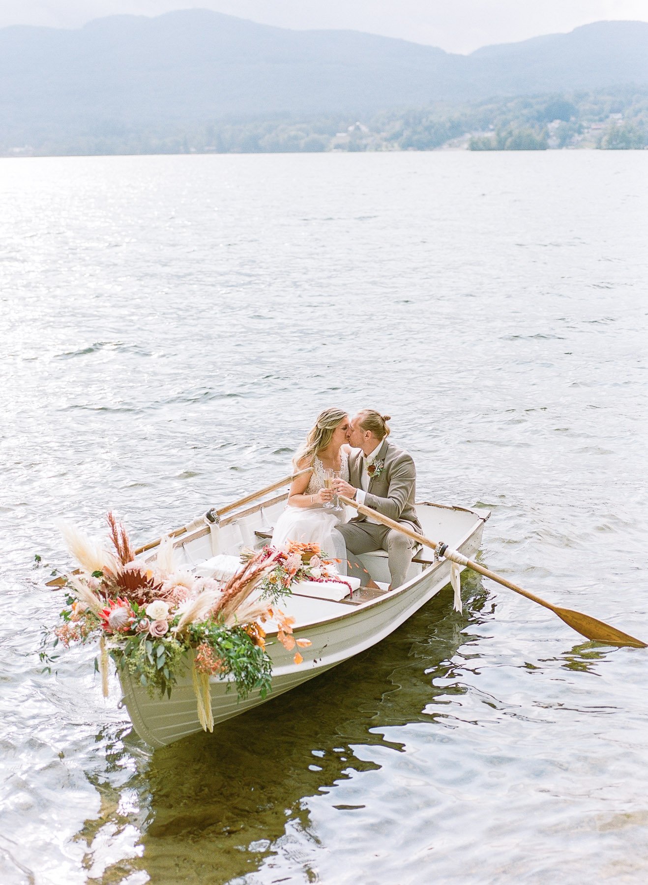 Lake George Wedding by Michelle Lange Photography-36.jpg
