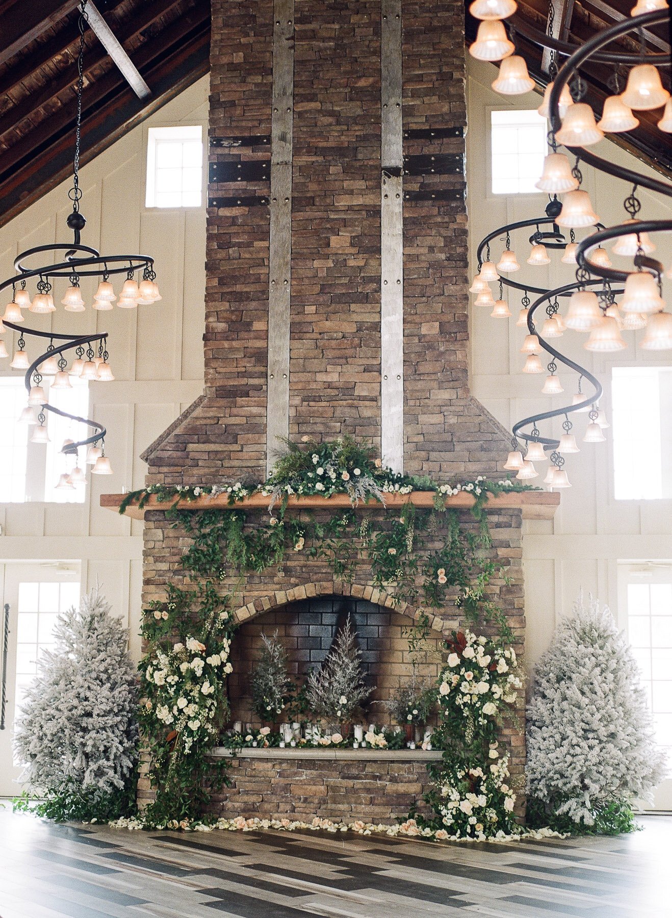 Ryland Inn Winter Wedding by Michelle Lange Photography-53.jpg