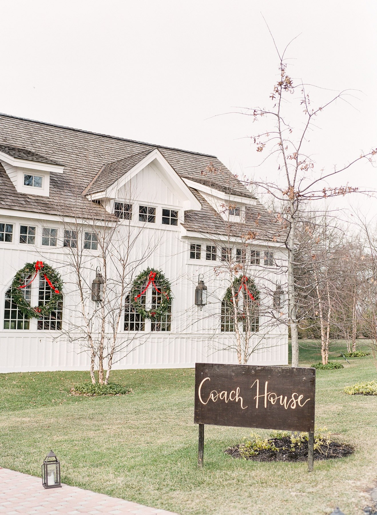 Ryland Inn Winter Wedding by Michelle Lange Photography-52.jpg