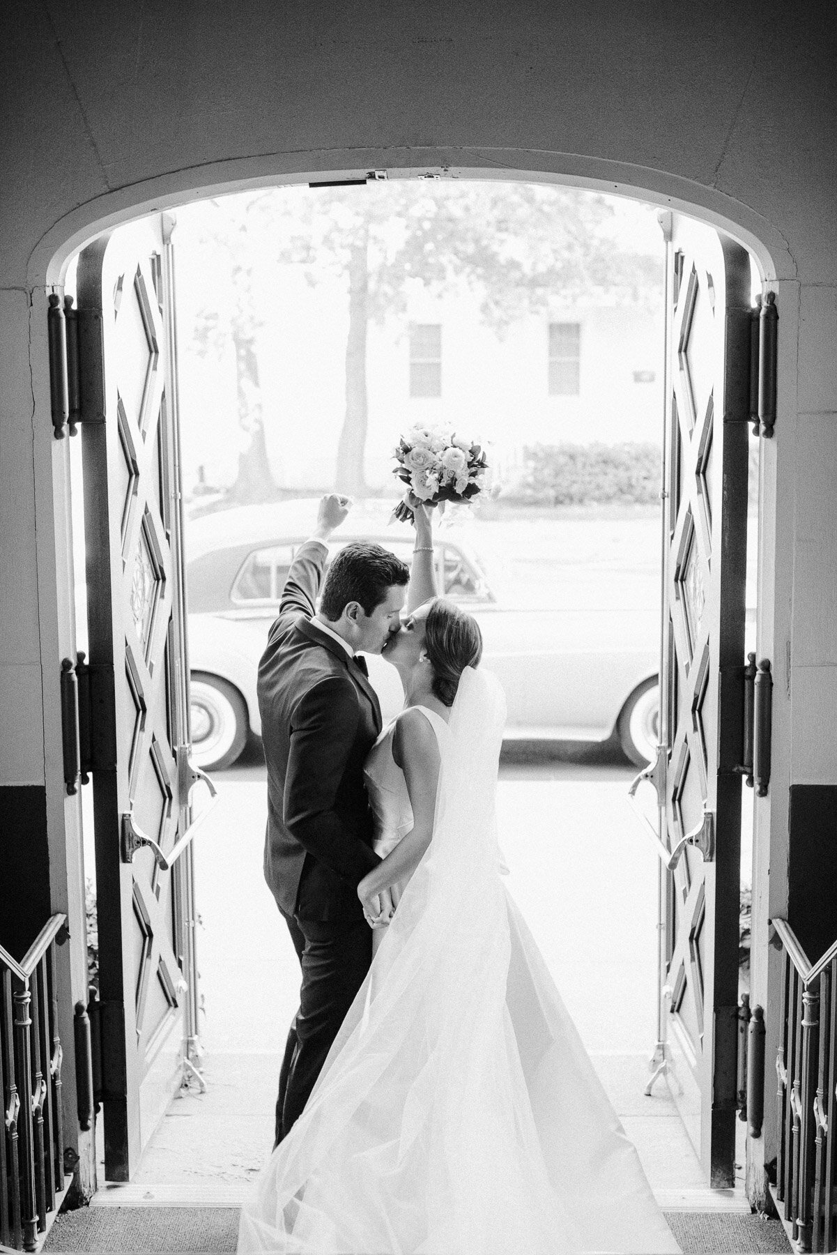 Ryland Inn Grand Ballroom Fall Wedding by Michelle Lange Photography-40.jpg
