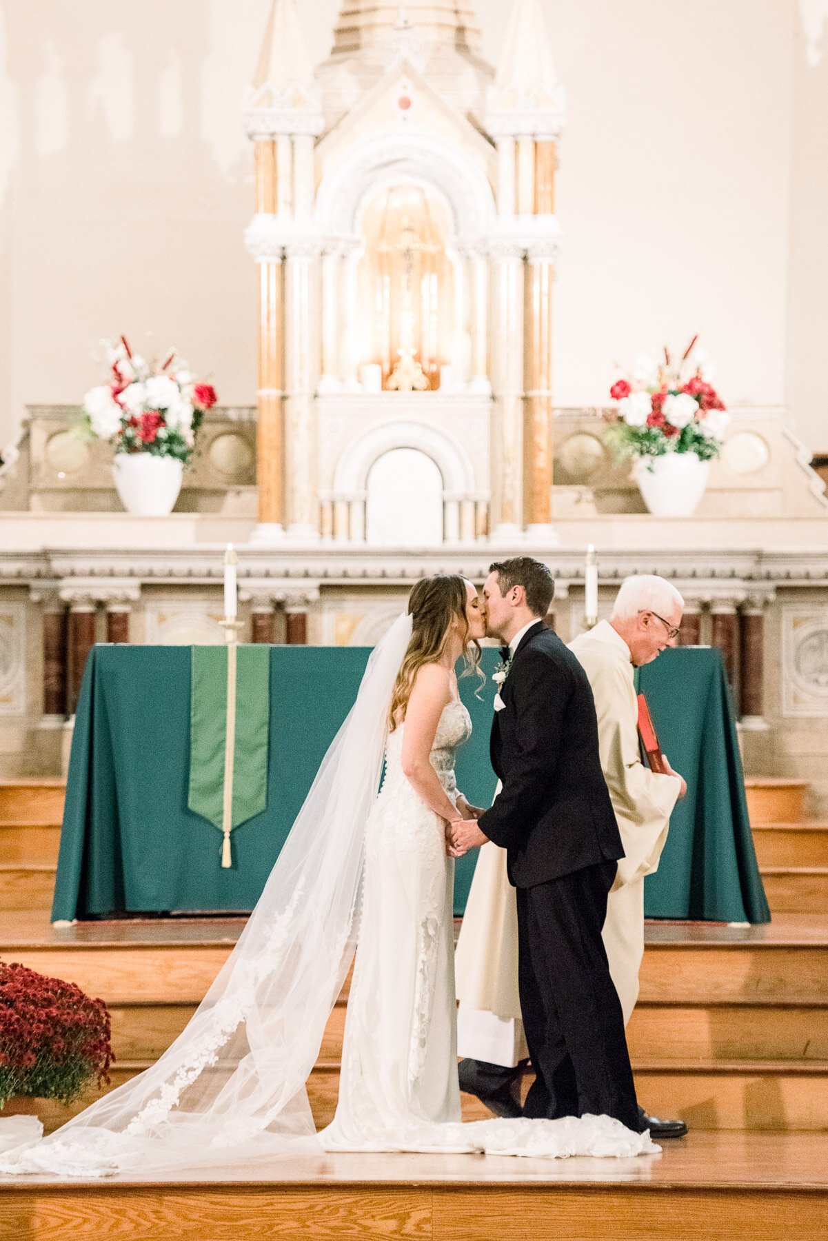 State Room Albany NY Wedding by Michelle Lange Photography-37.jpg