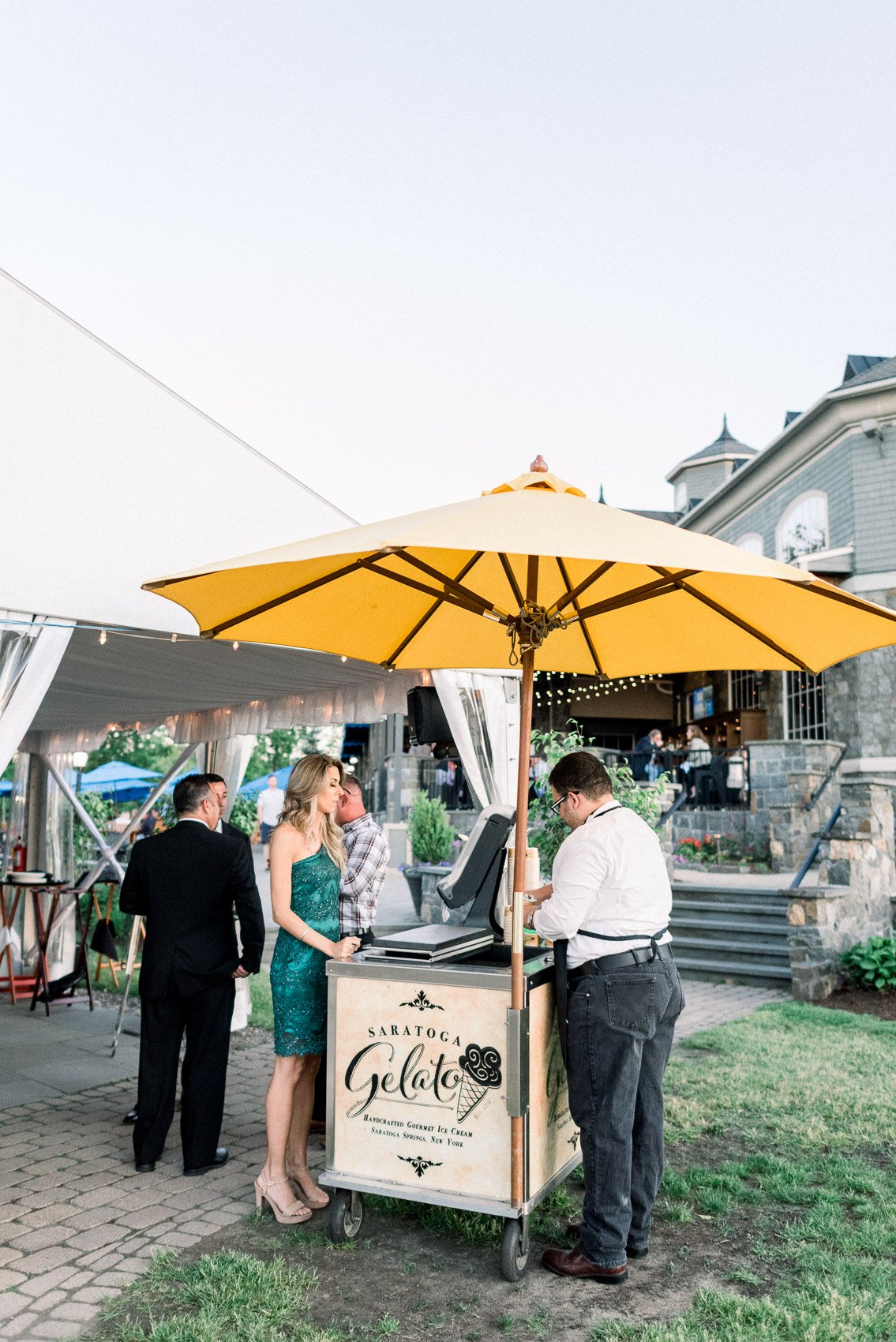 Saratoga gelato at wedding reception in upstate NY
