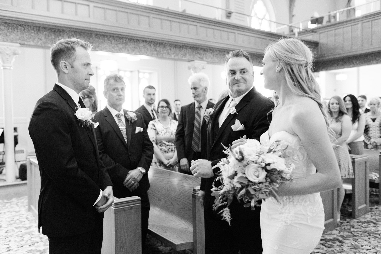 Grand Rapids Michigan Wedding by Michelle Lange Photography-15.jpg