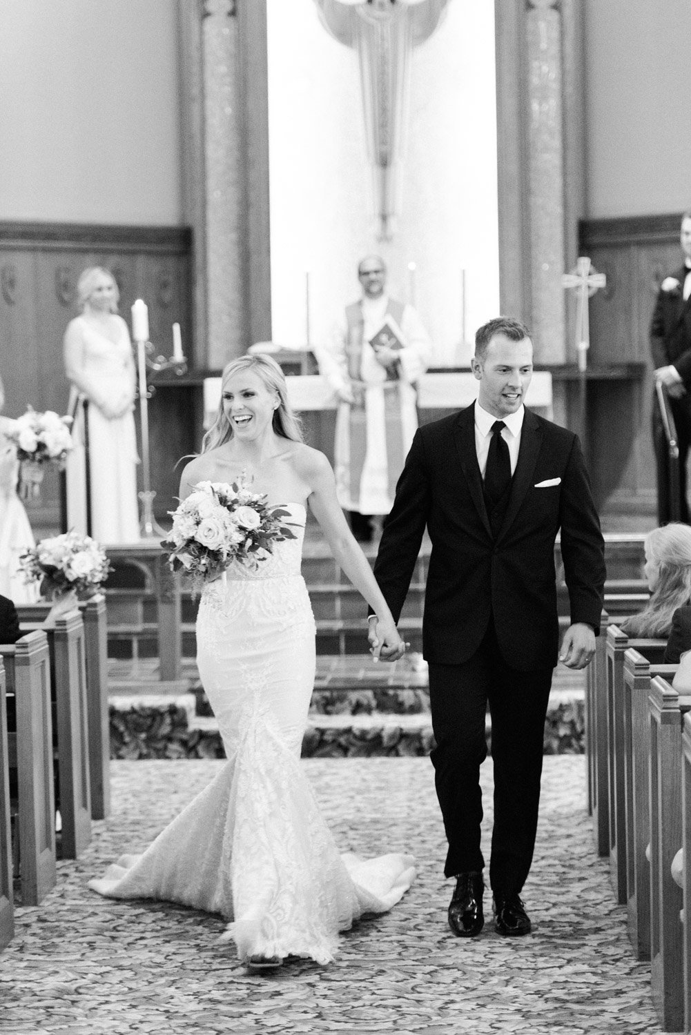 Grand Rapids Michigan Wedding by Michelle Lange Photography-20.jpg