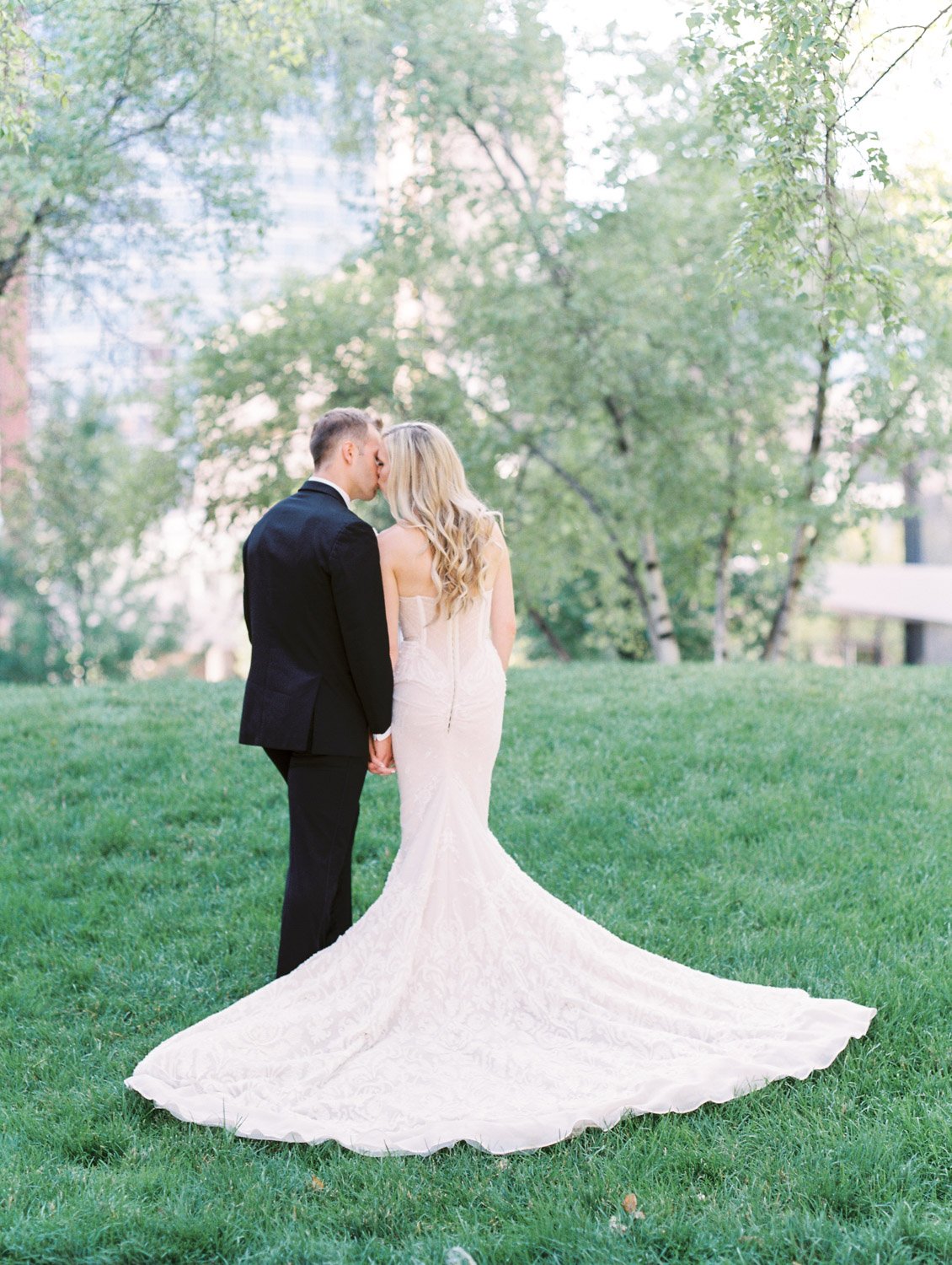 Grand Rapids Michigan Wedding by Michelle Lange Photography-37.jpg