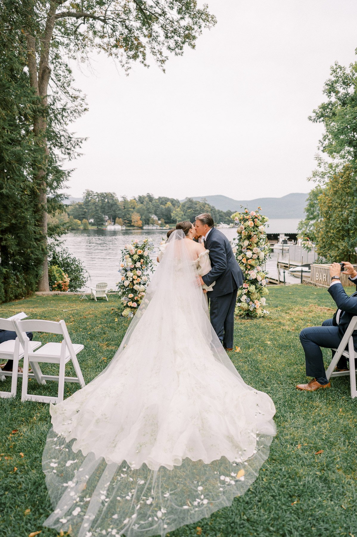 Chateau on the Lake Wedding by Michelle Lange Photography-49.jpg