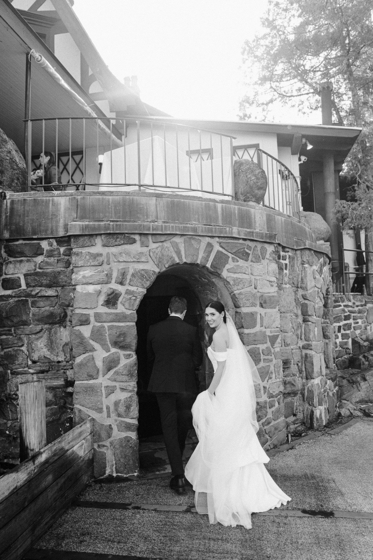 Ian and Erin Lake George Club Wedding by Michelle Lange Photography-105.jpg