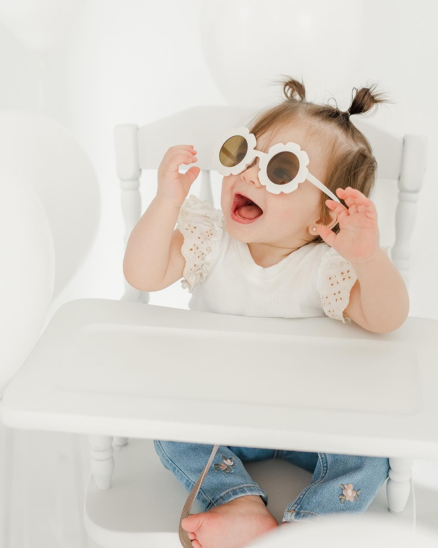 1st Birthday photos ✔️

We had the best milestone Birthday session with Valentina and her parents, Alessia and Marco. This will be a collection of photos to treasure fo a long, long time! 

#torontofamilyphotographer #torontolifestylephotographer #to