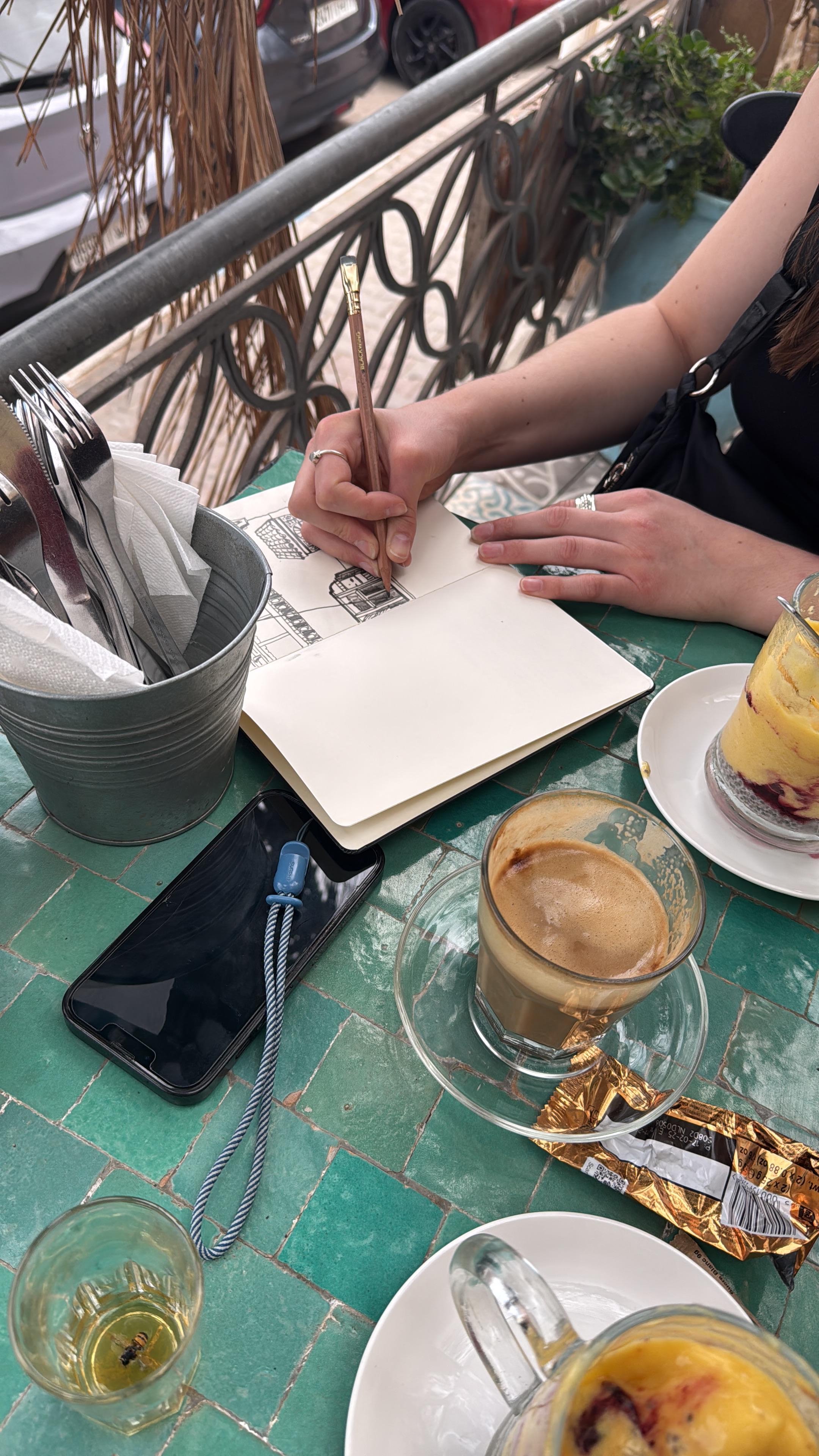 Drawing in morocco .jpeg