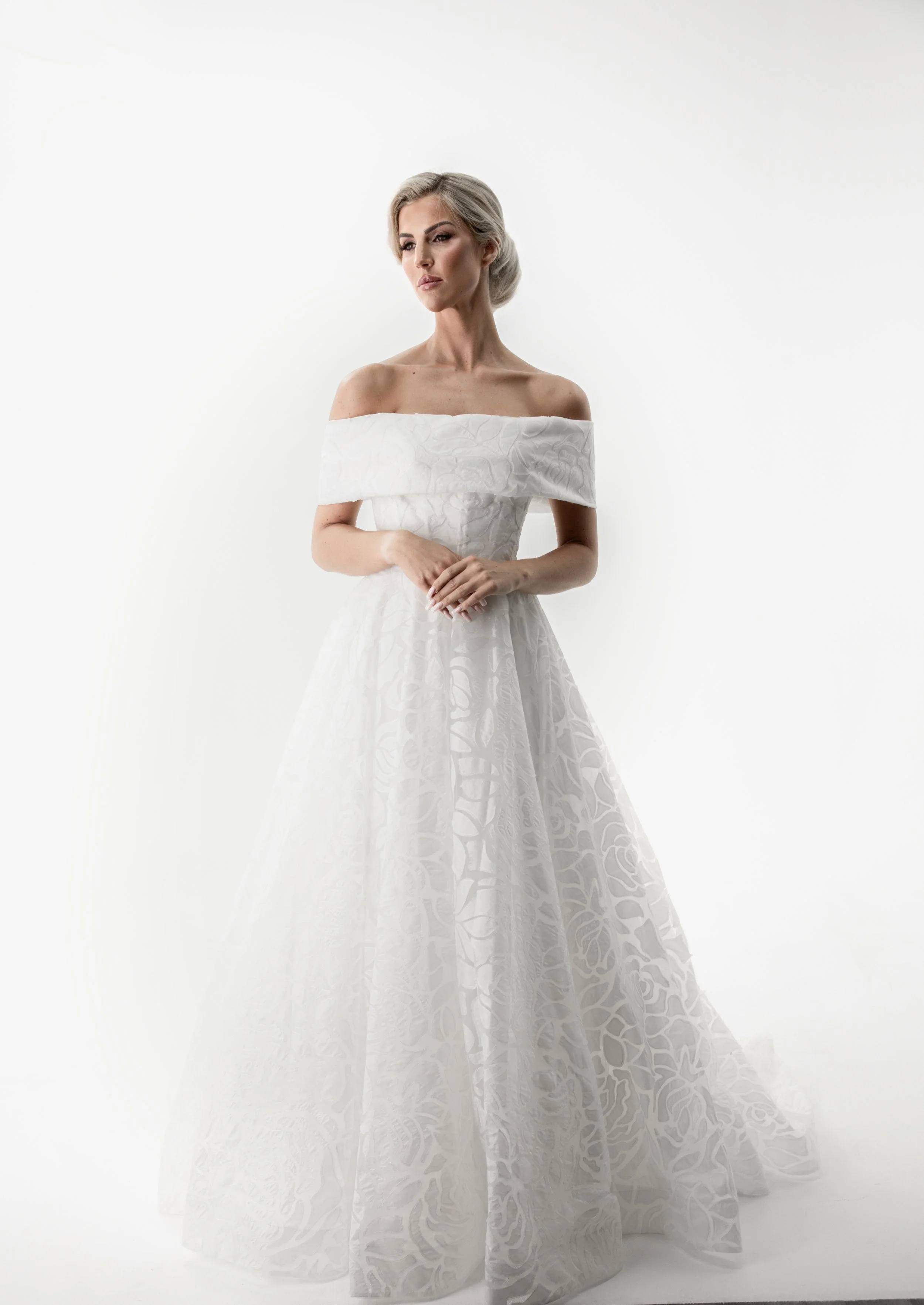 Giles Turner Bridal White 252501.jpeg