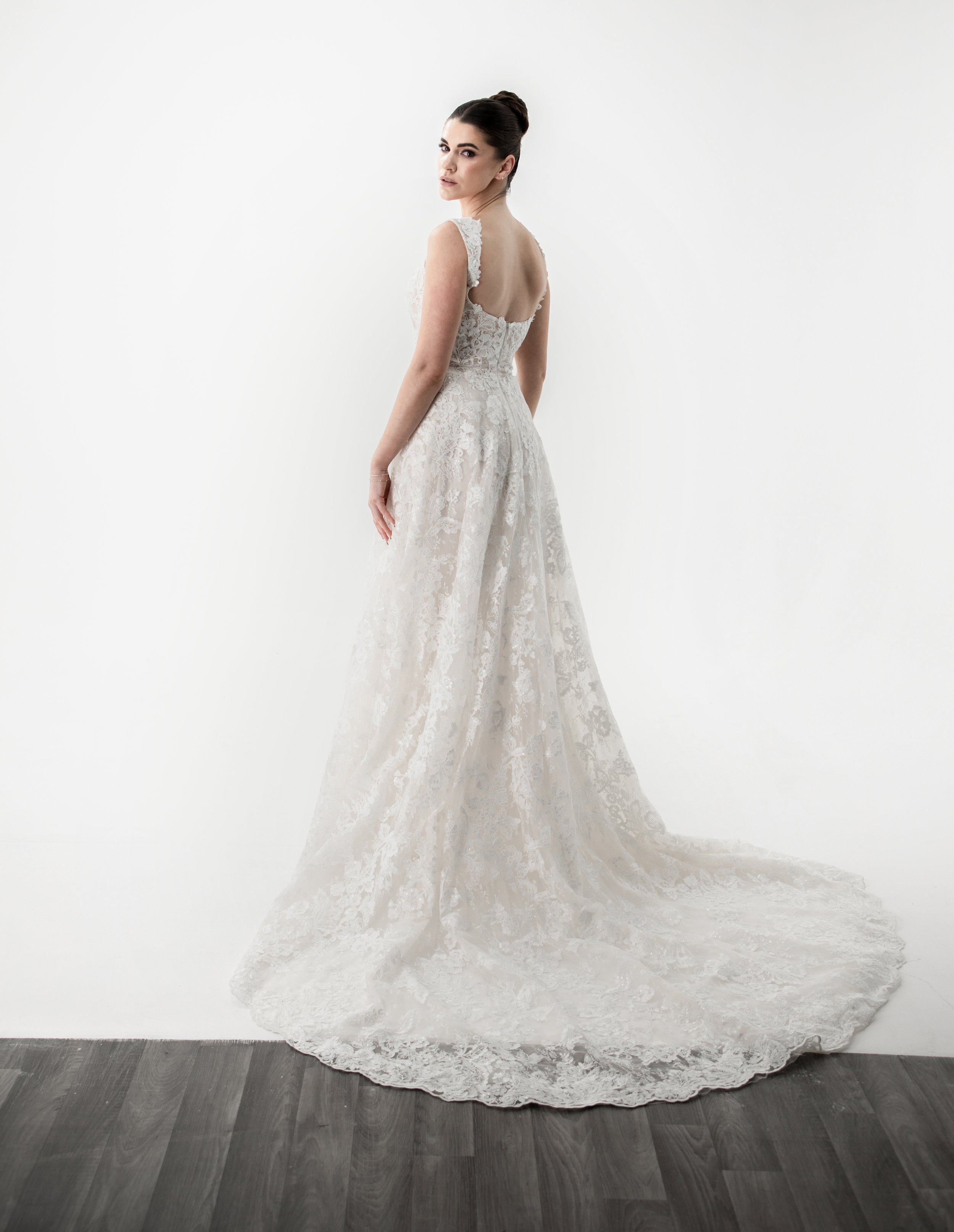 Giles Turner Bridal White 252430.jpeg