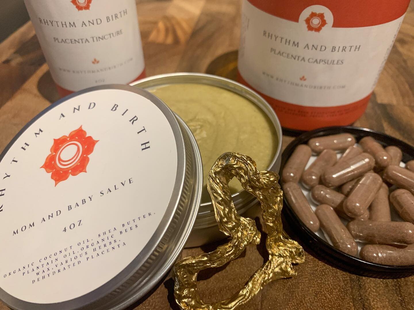 &quot;Mom and Baby Salve&quot; is just one of the amazing ways you can use your placenta, as the healing possibilities are endless.

Your salve can be used for: 

🧡Sore/Cracked Nipples
🧡Cesarean Section Scar
🧡Perineal Tears
🧡Baby Acne
🧡Eczema
🧡