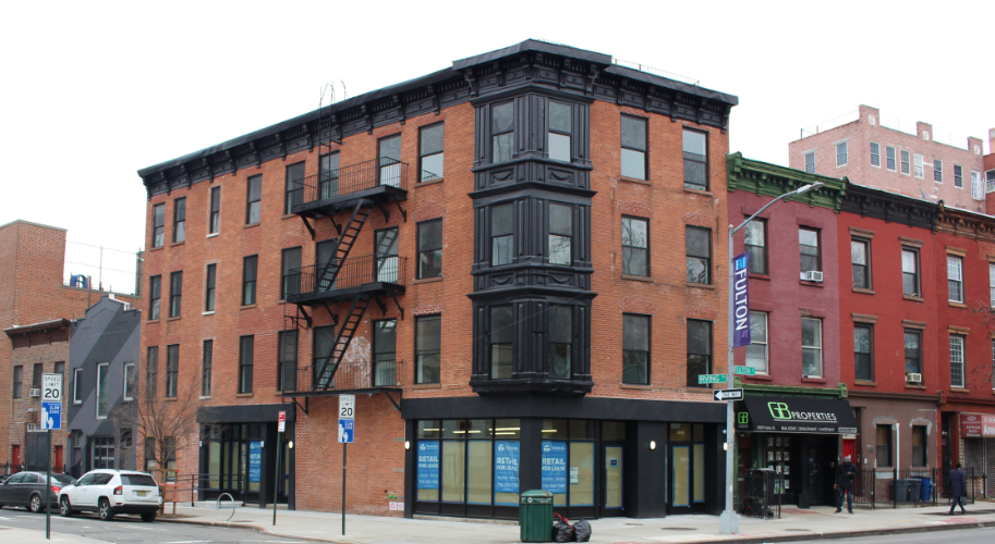1057 Fulton St Exterior.png