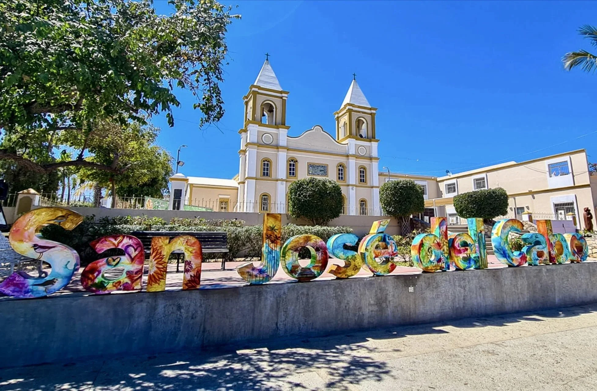 San Jose del Cabo's Missionary Church (Shopping Secrets)