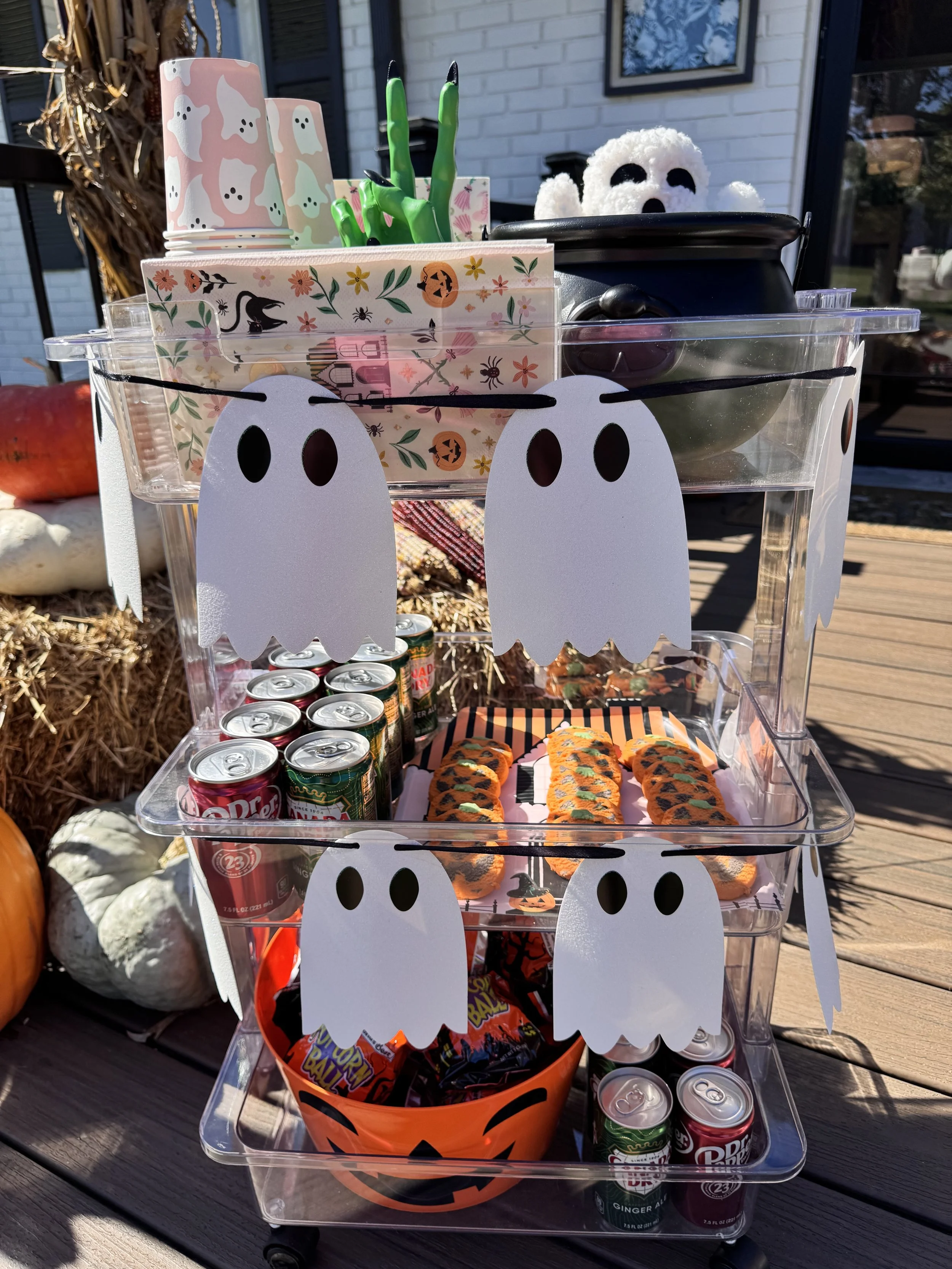 How to Create a Halloween Snack Cart