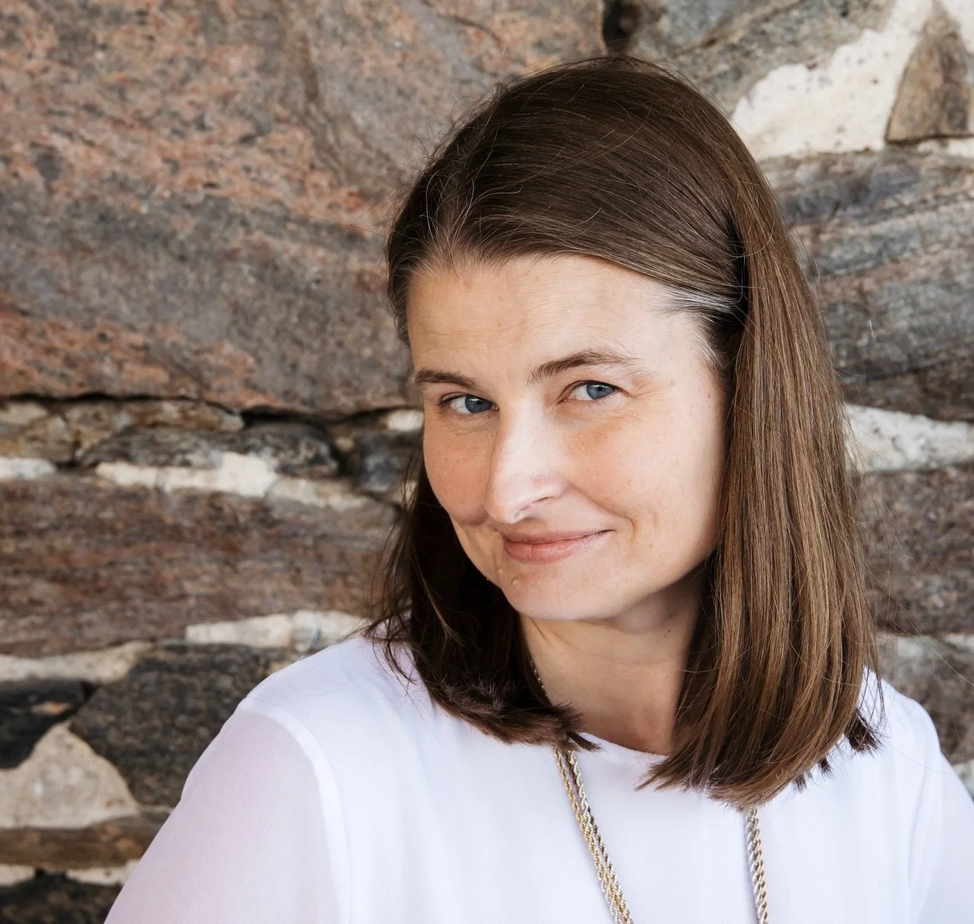 Lavinia headshot.jpg