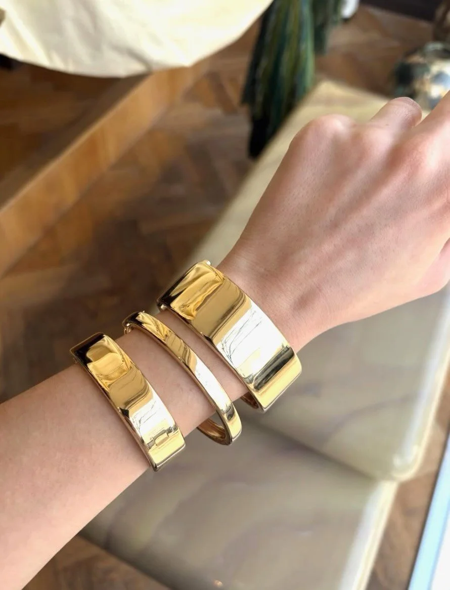 Spring jewels

1. Lucy Delius
2. Vintage Marina B from Eleuteri
3. Verdura
4. Serpentine Jewels
5. Real Fine Studio
6. Arielle Ratner
7. Tracy Conkle
8. Jane Pope Jewelry
9. Georgian chrysoberyl and turquoise necklace from Kentshire
10. Vintage Van C