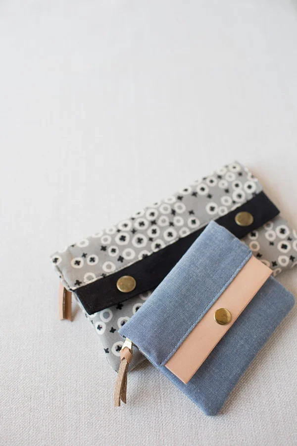 Minimalist Wallet - Monday October 13