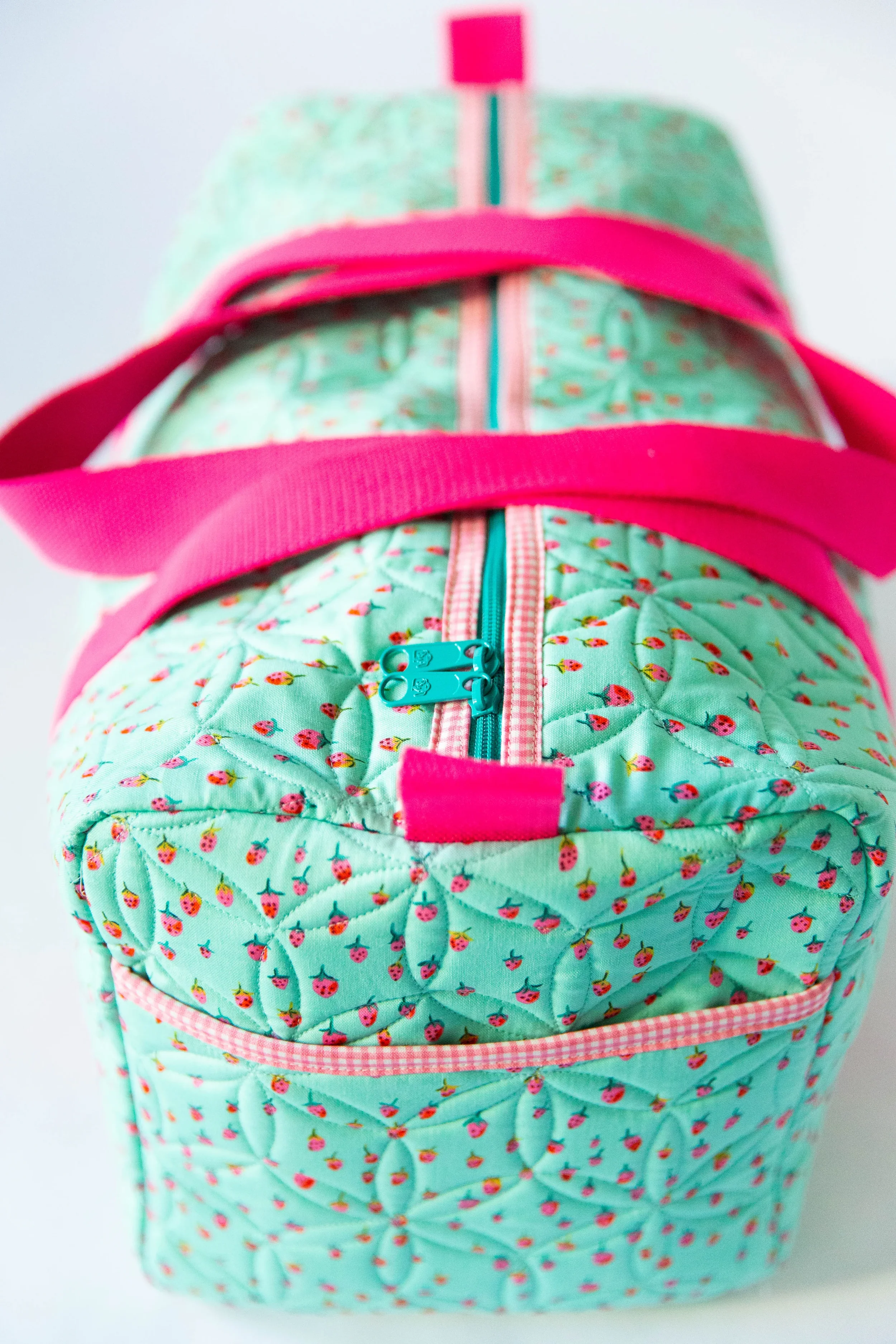 knotandthreadpatchworkdufflemini-89.jpg.webp