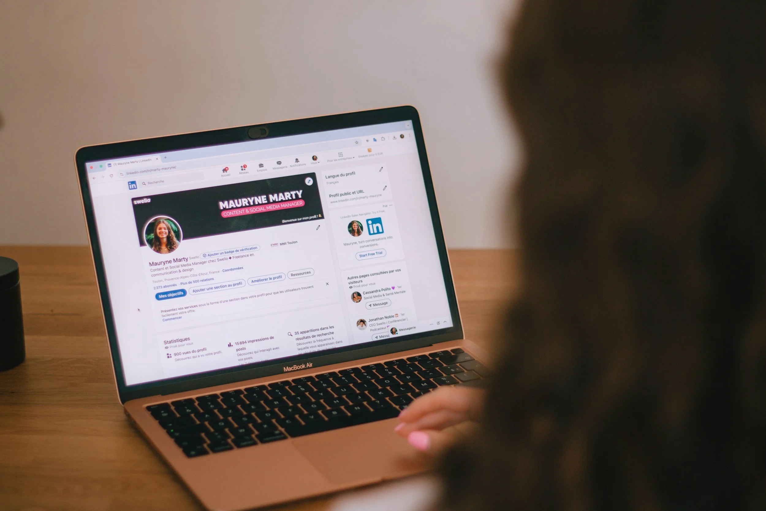 LinkedIn-Faut-il-publier-l'été-ordinateur