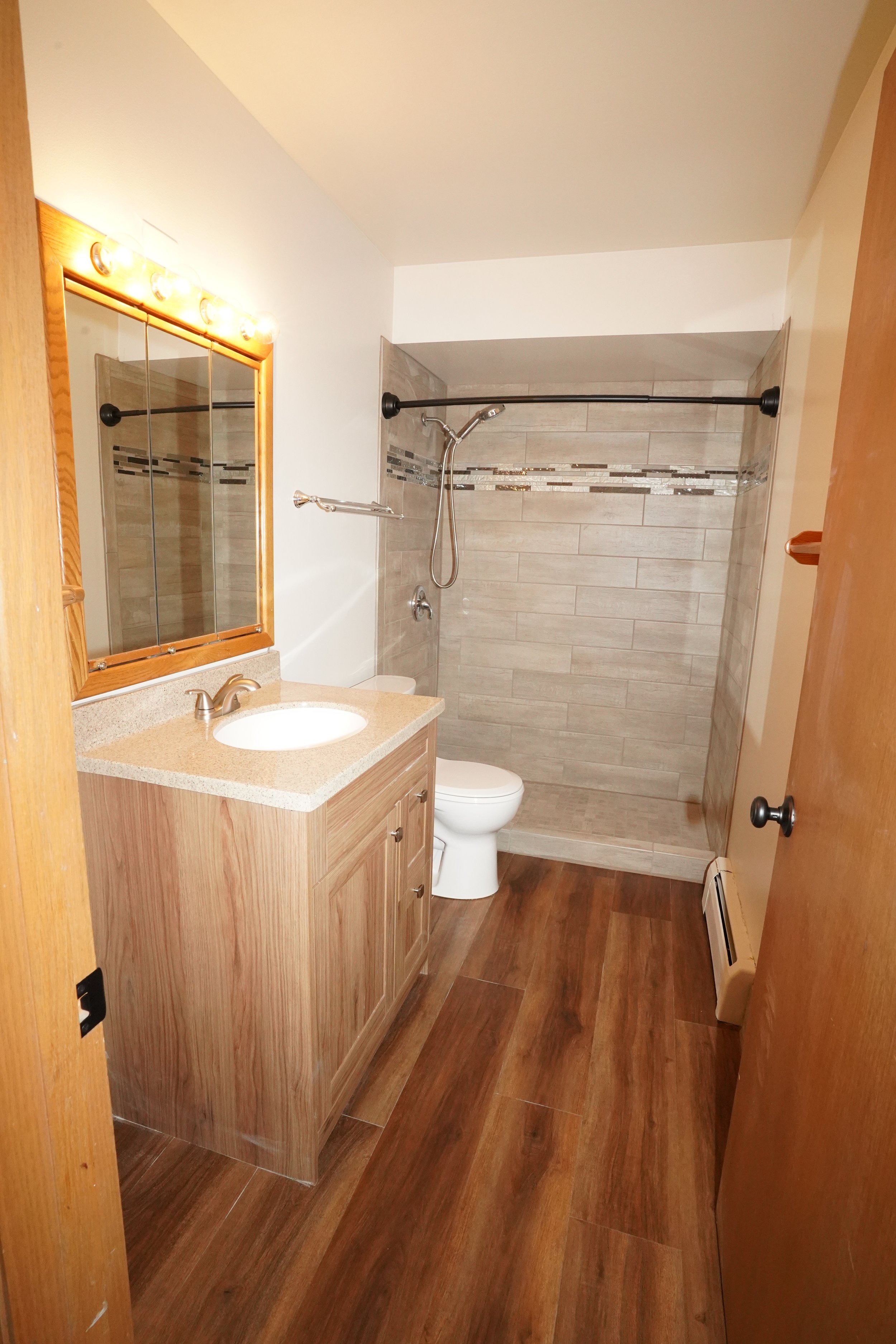 Hartwell Place Apartments | Waukesha, WI | Large spacious bathroom