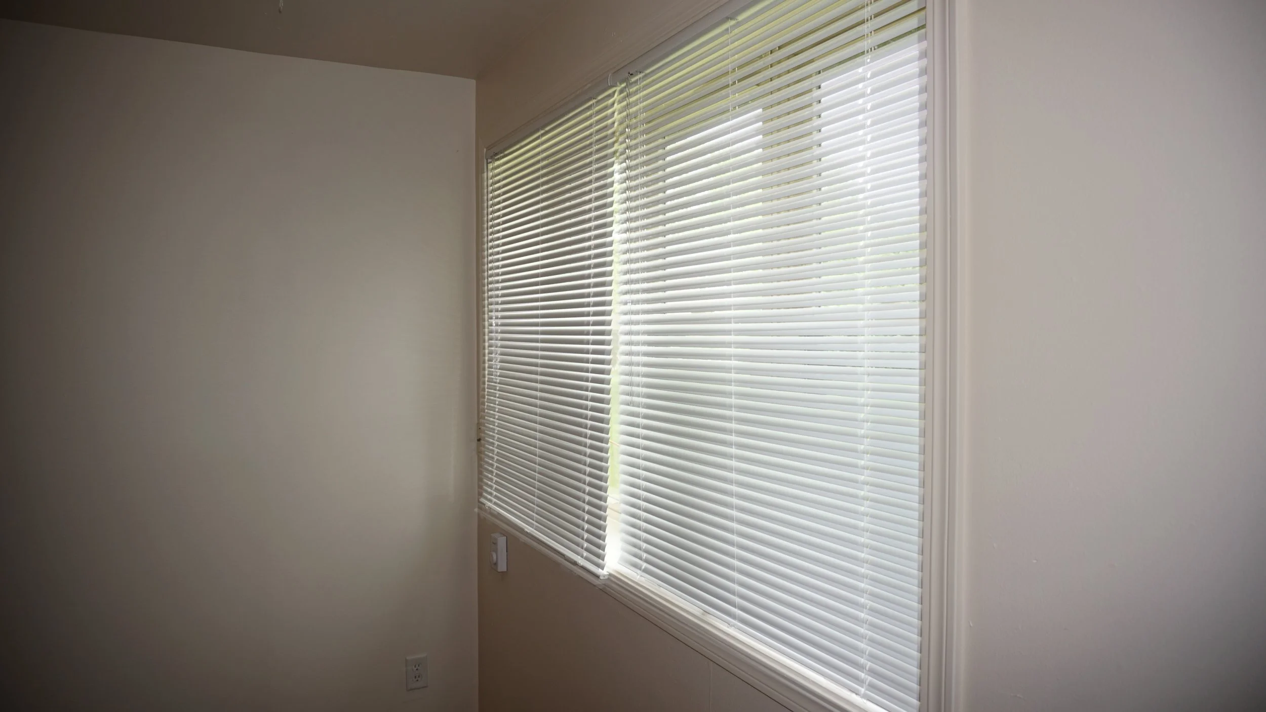 851-11 Move In 5-29-20 (102).JPG