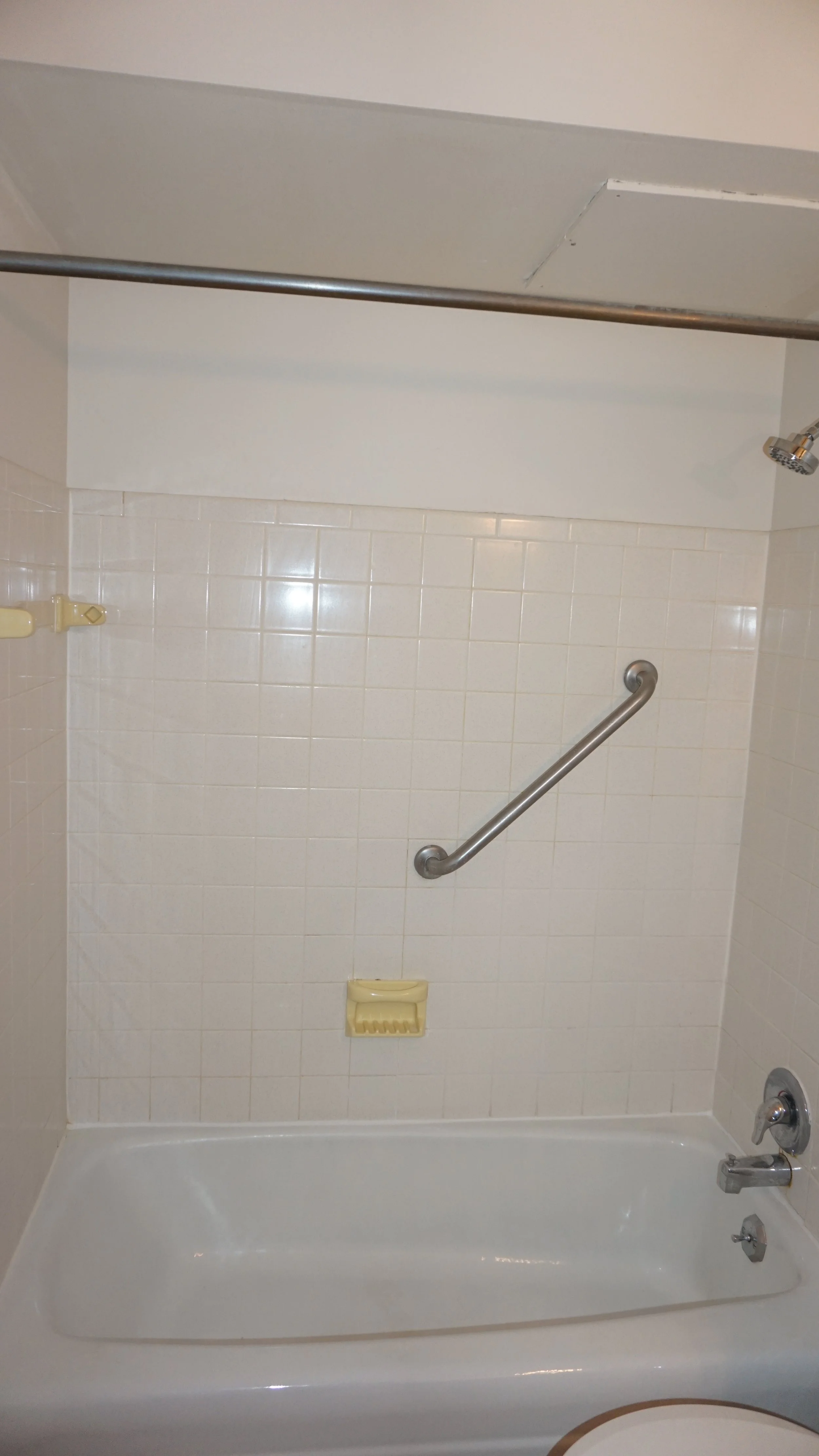 2-bedroom apartment at Hartwell Place Apartments in Waukesha - 208