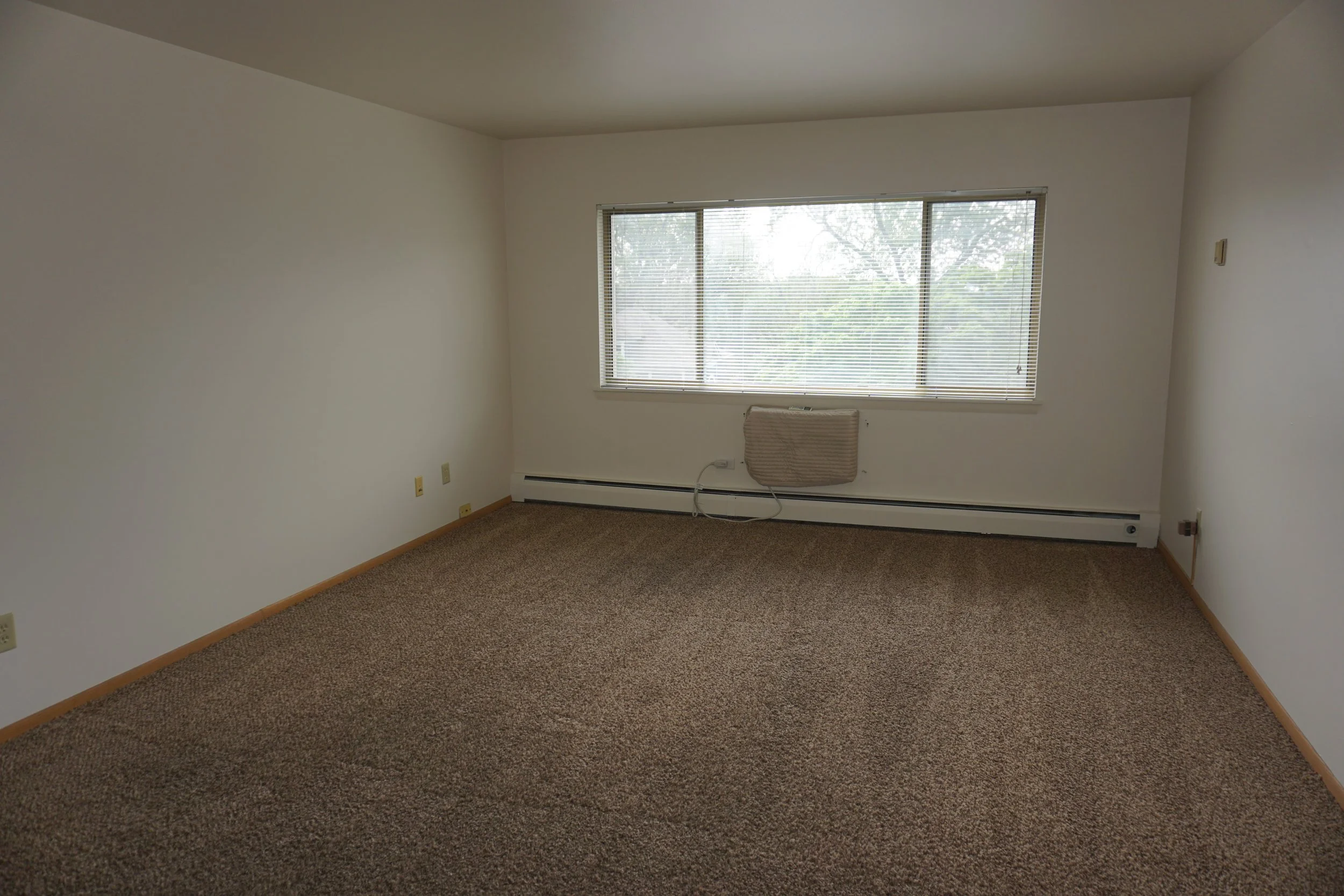 301 Move-in 5-19-23 (166).JPG