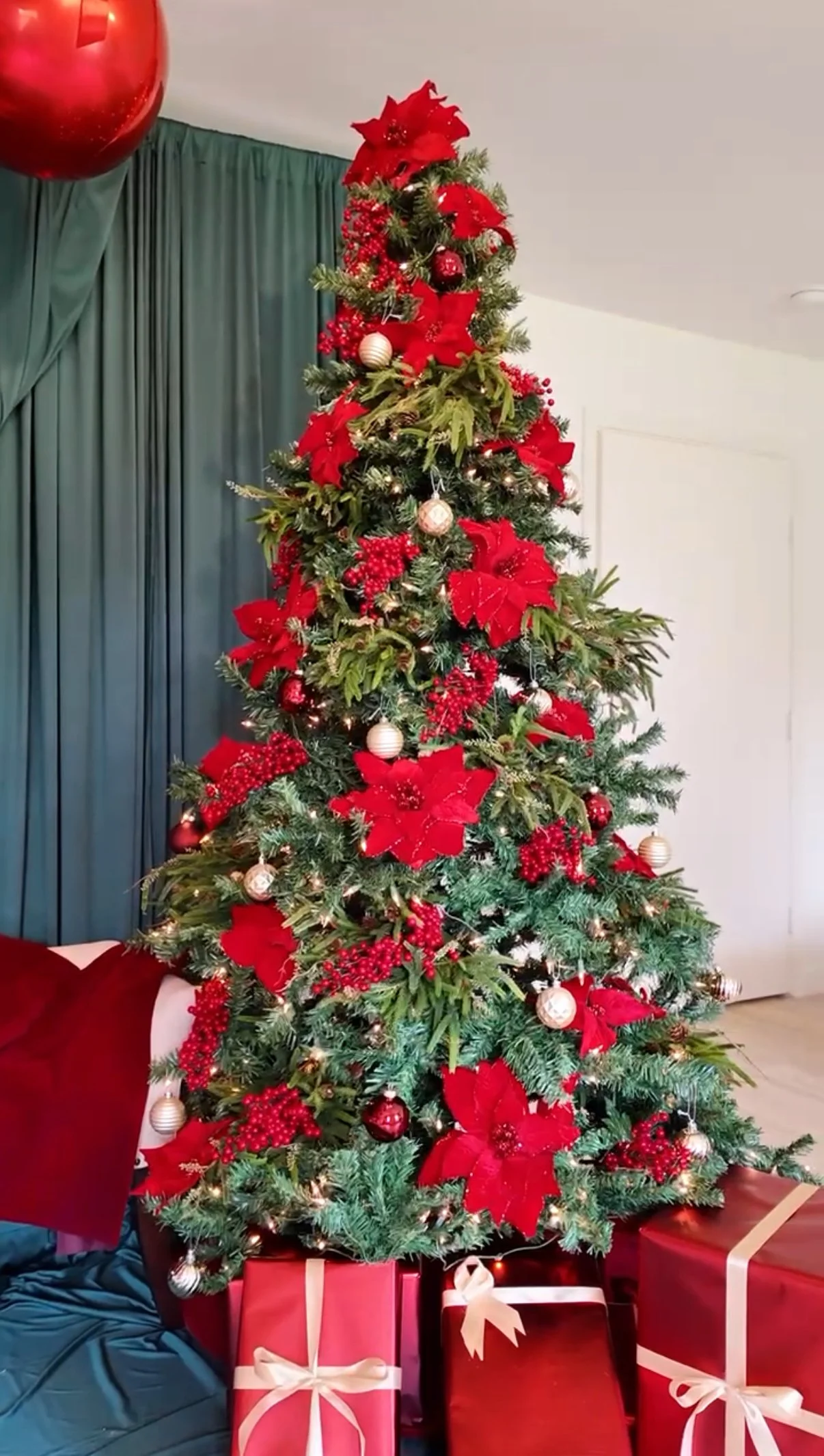 The Ornament Edit