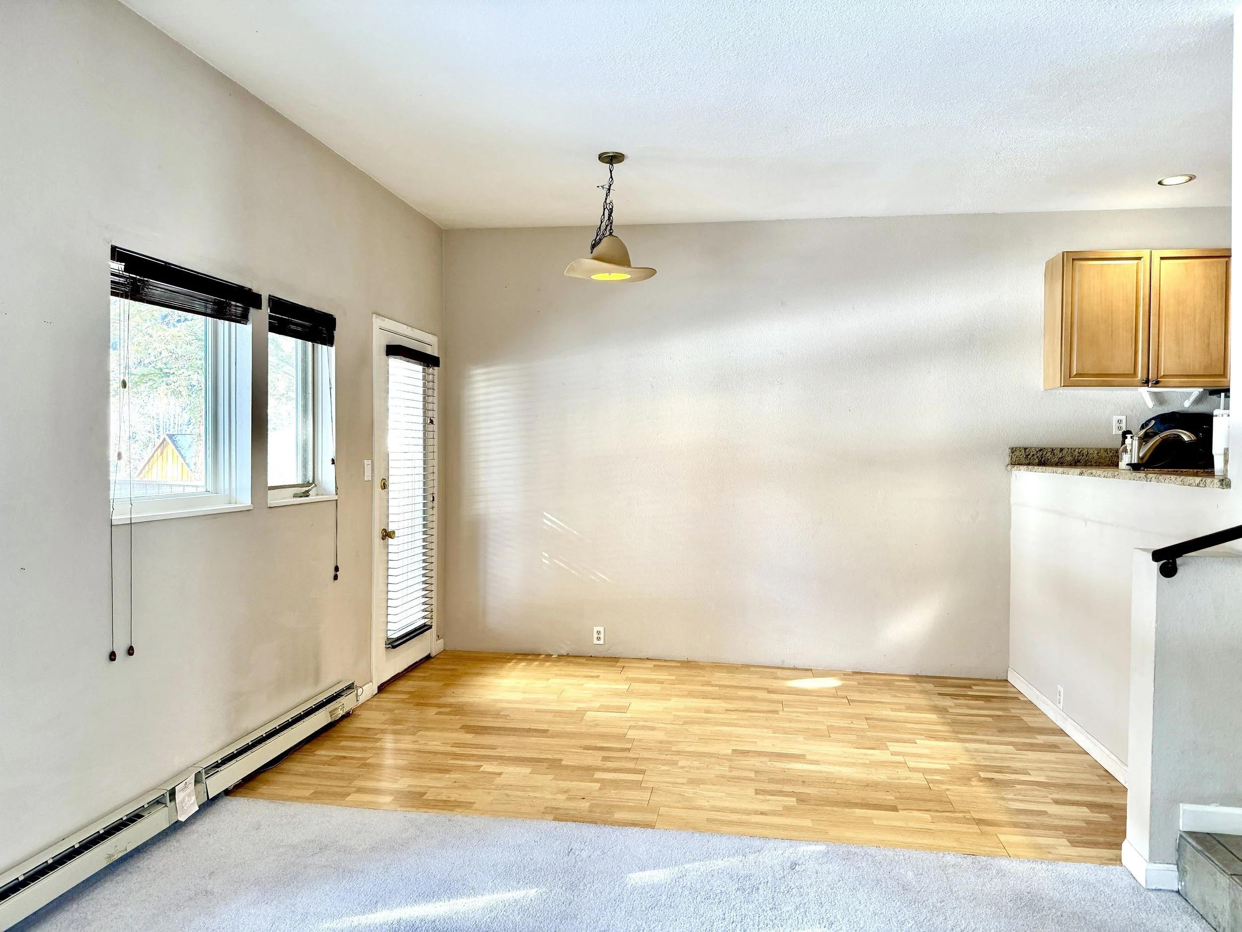 02 Living Room 03.jpg