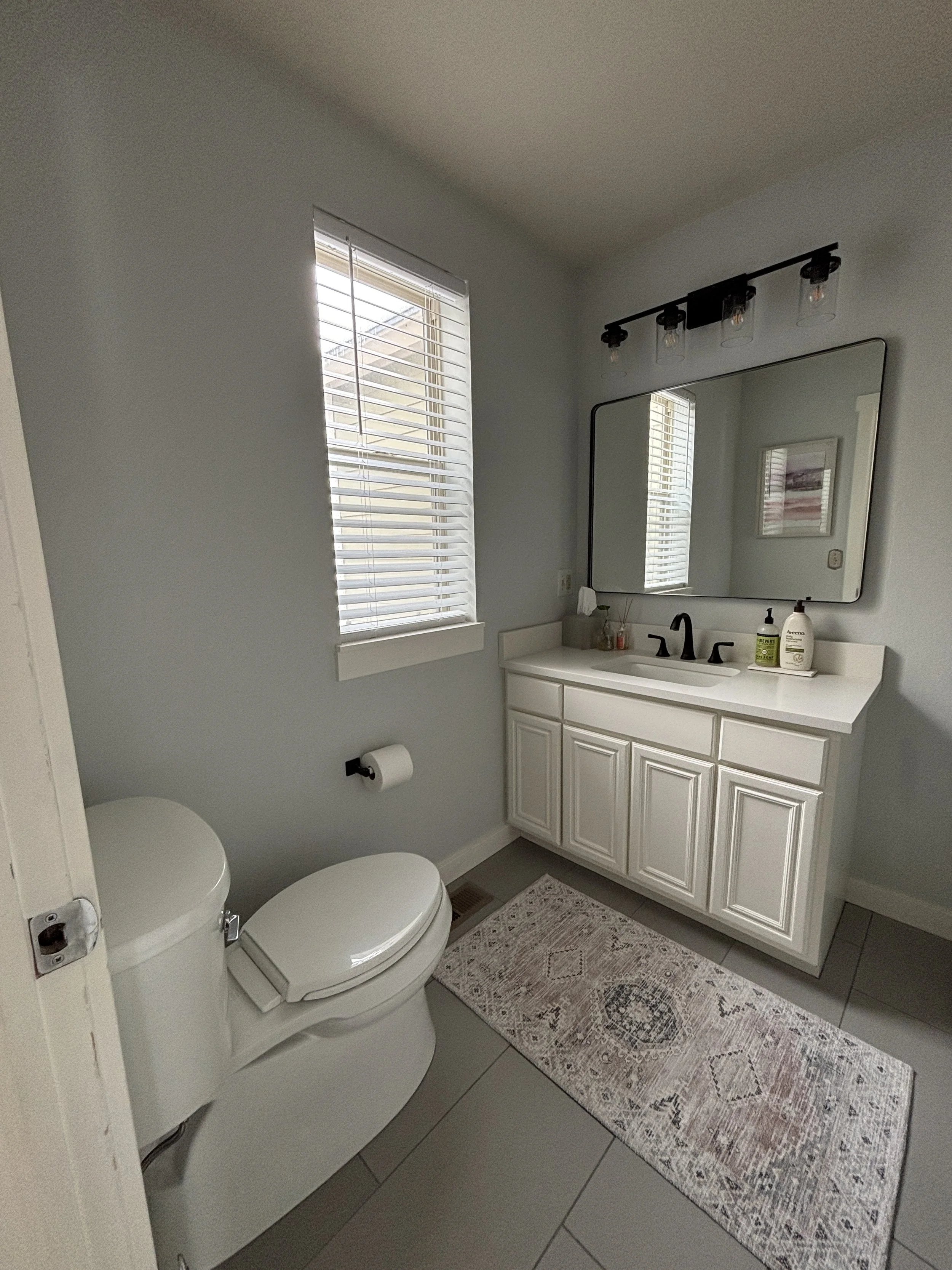 07 Primary Bath 02.JPG