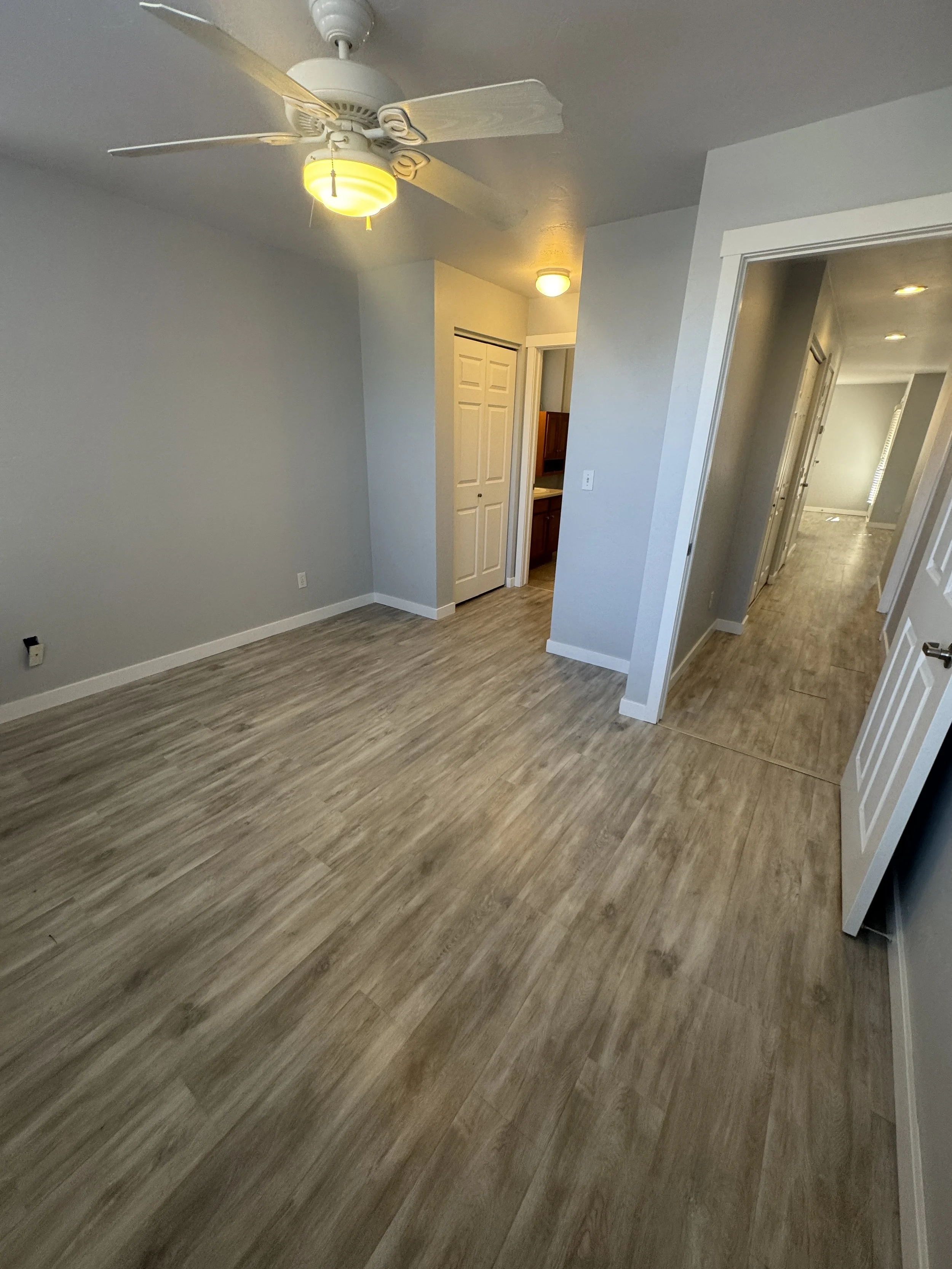 05 Bedroom One 01.JPG