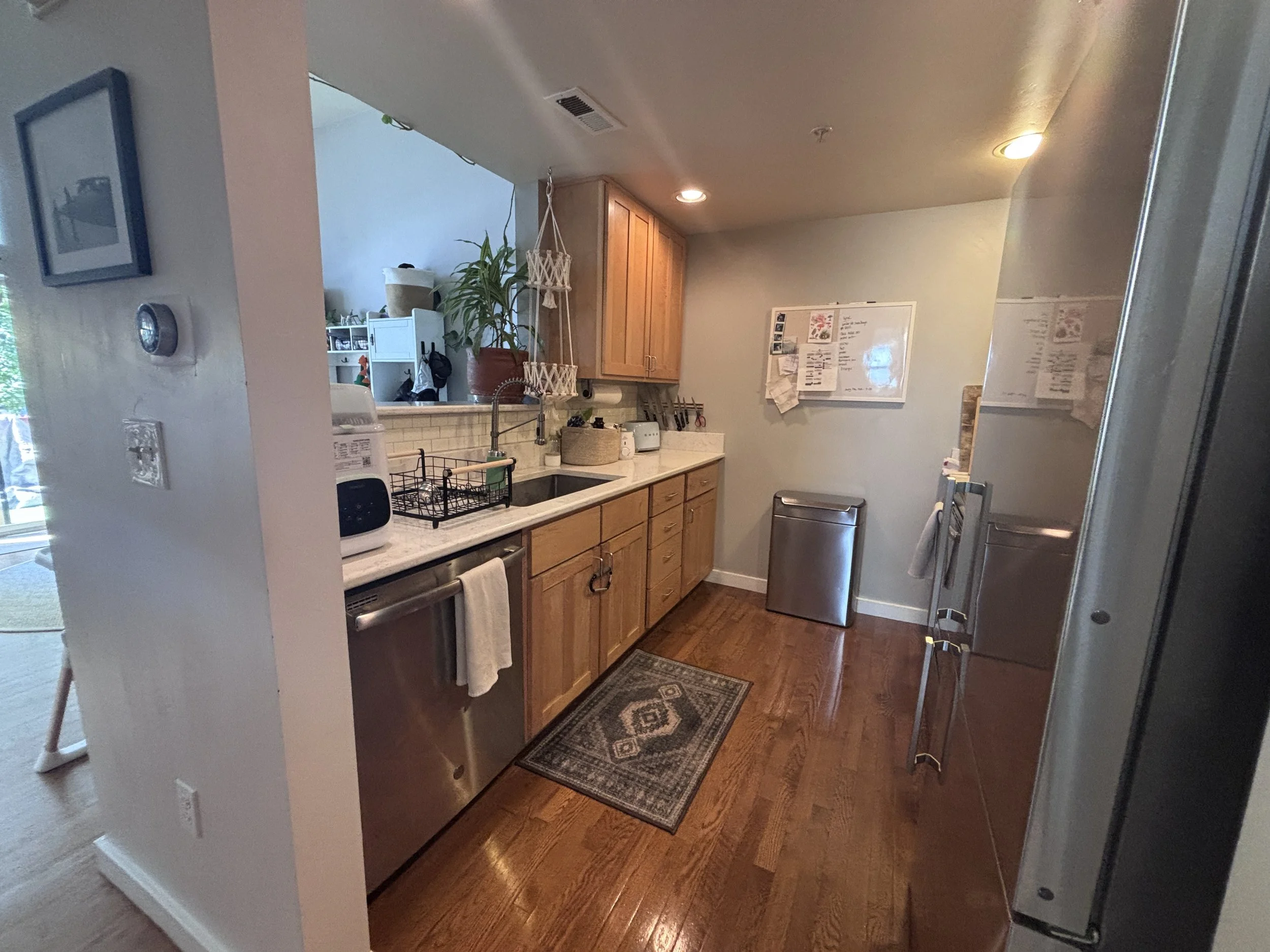 04 Kitchen 03.jpg