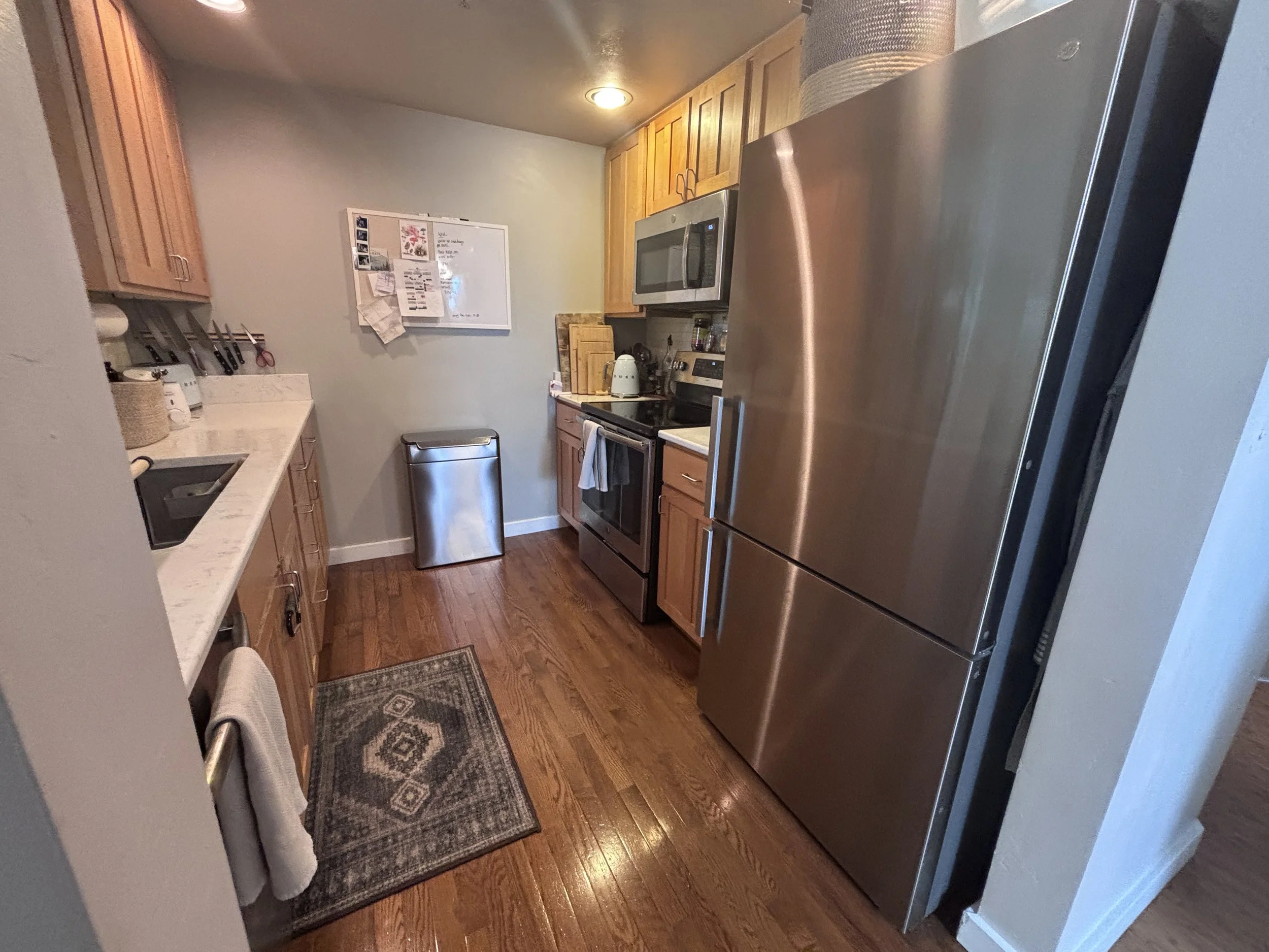 04 Kitchen 01.jpg