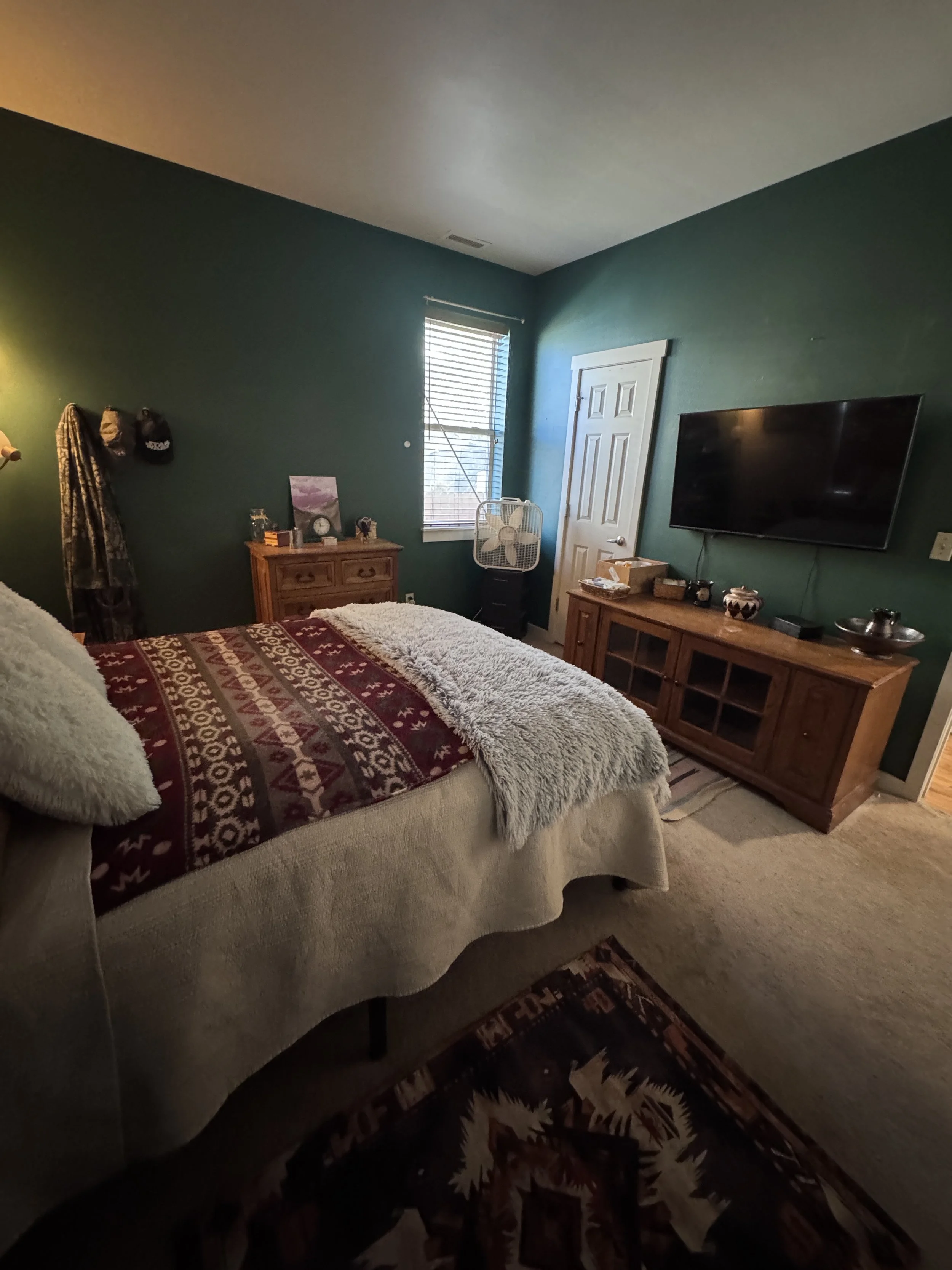 04 Bedroom One 03.jpg