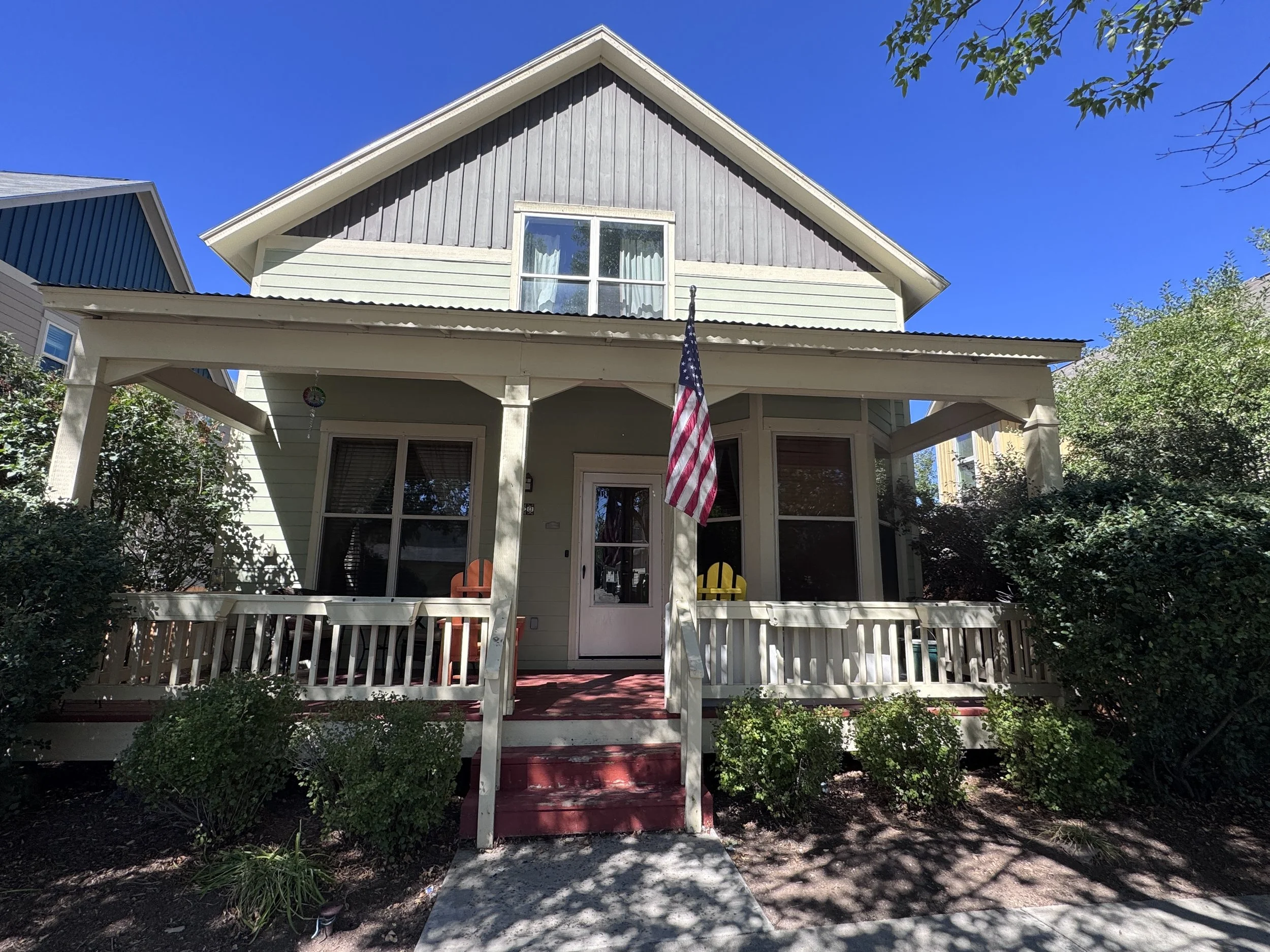 01 Exterior Front 01.jpg