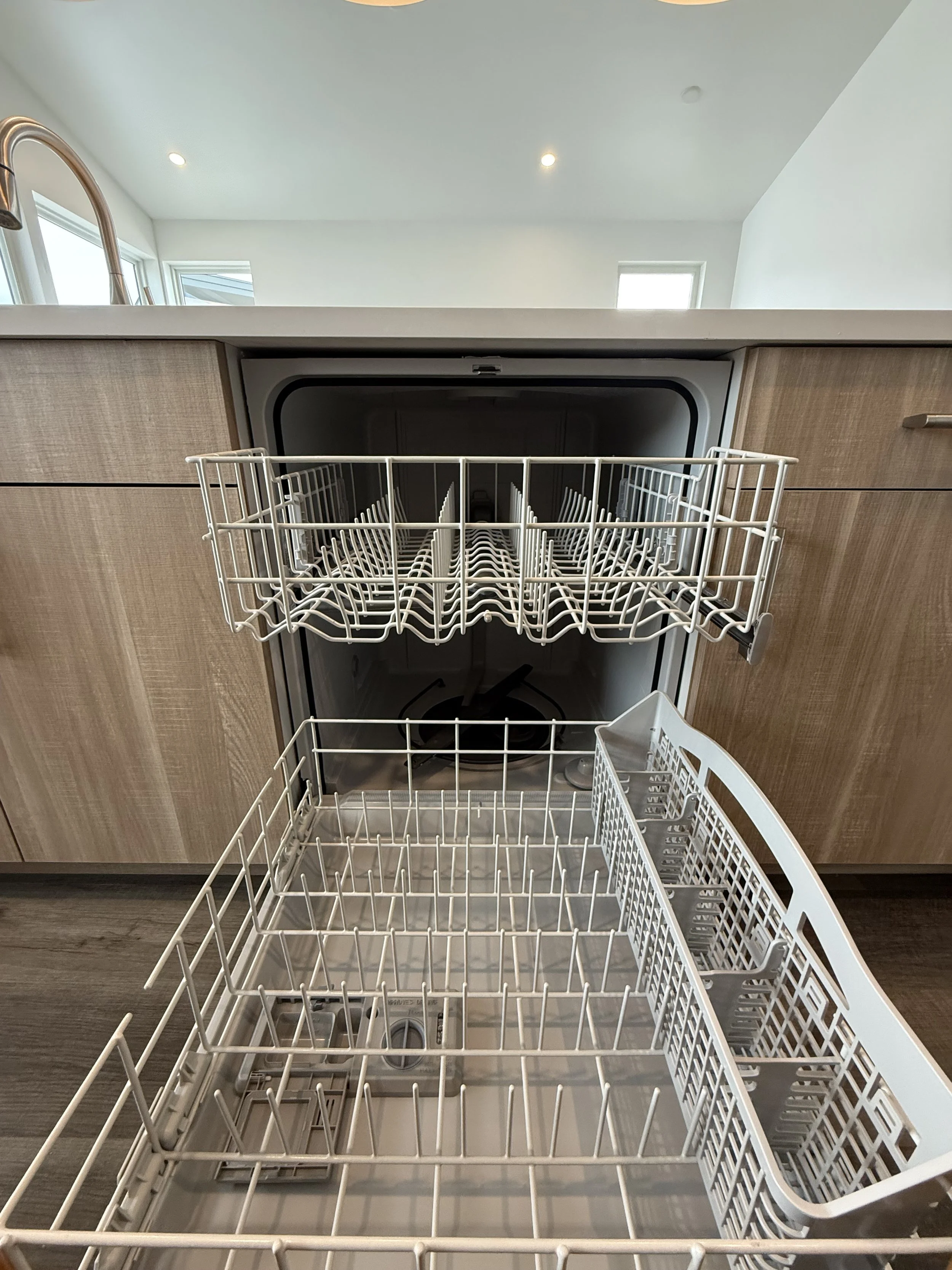 03 Kitchen 05.jpg