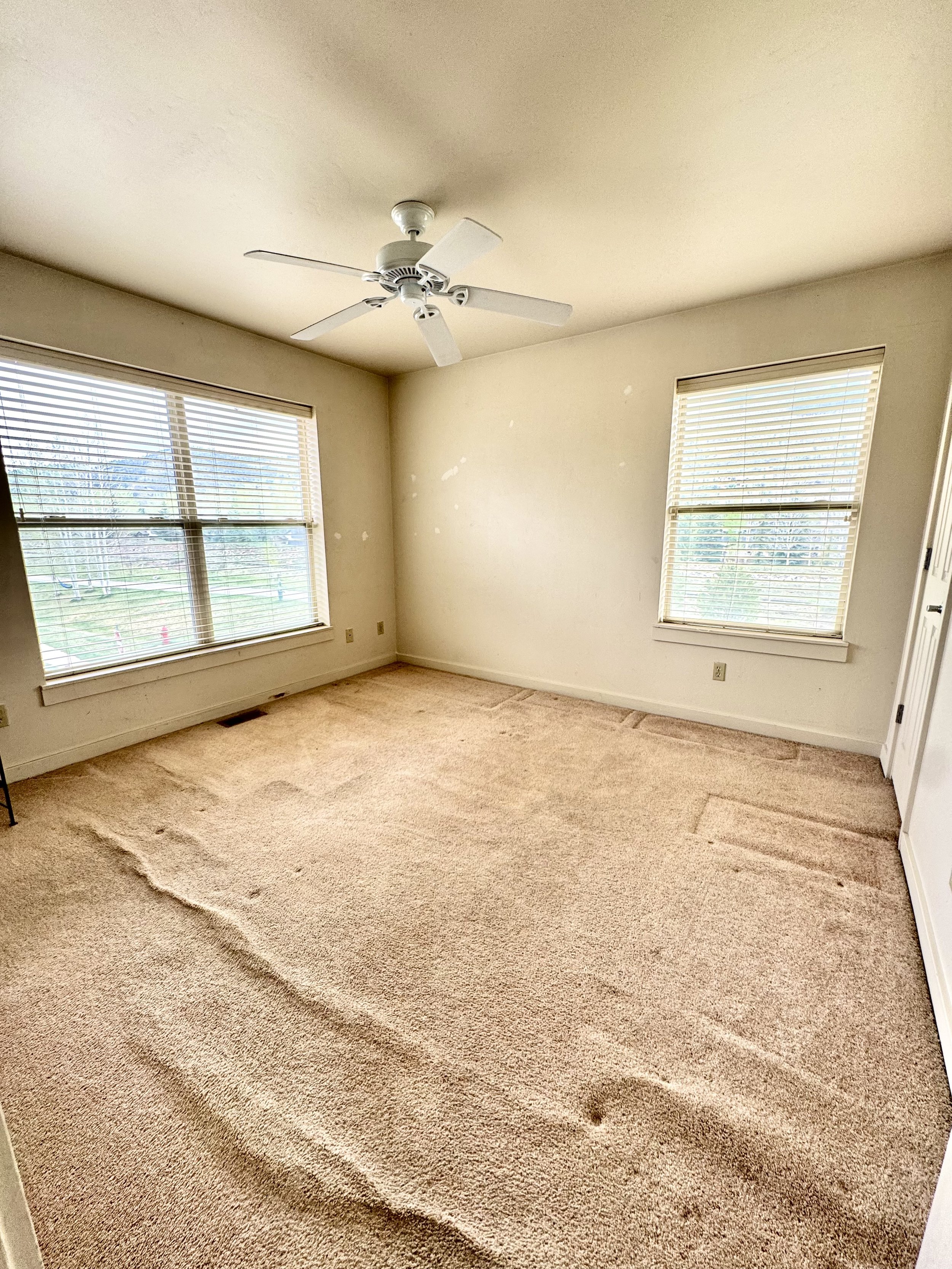 07 95 Silver Third Bedroom 01.jpg