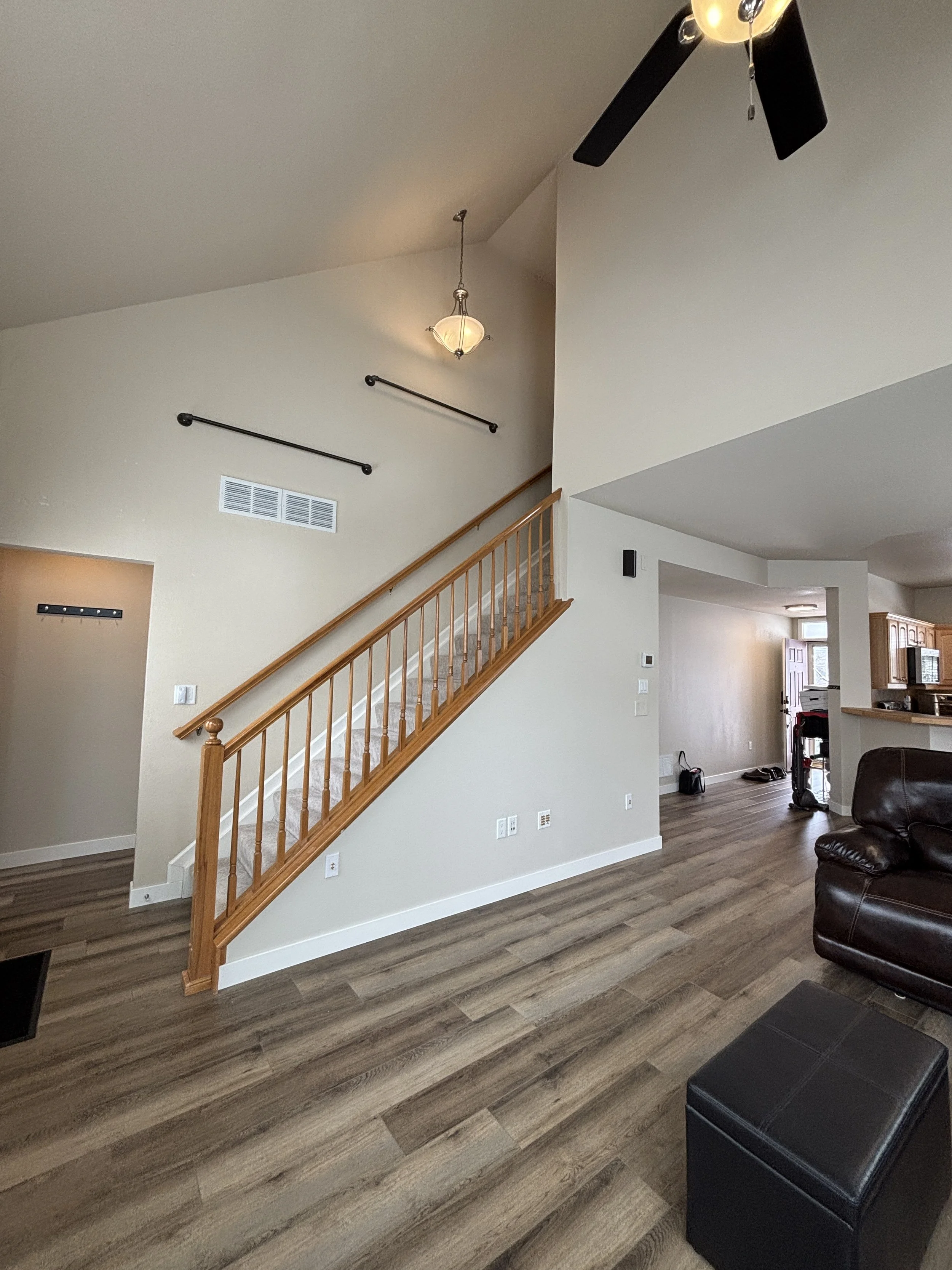 04 Stairway 01.JPG