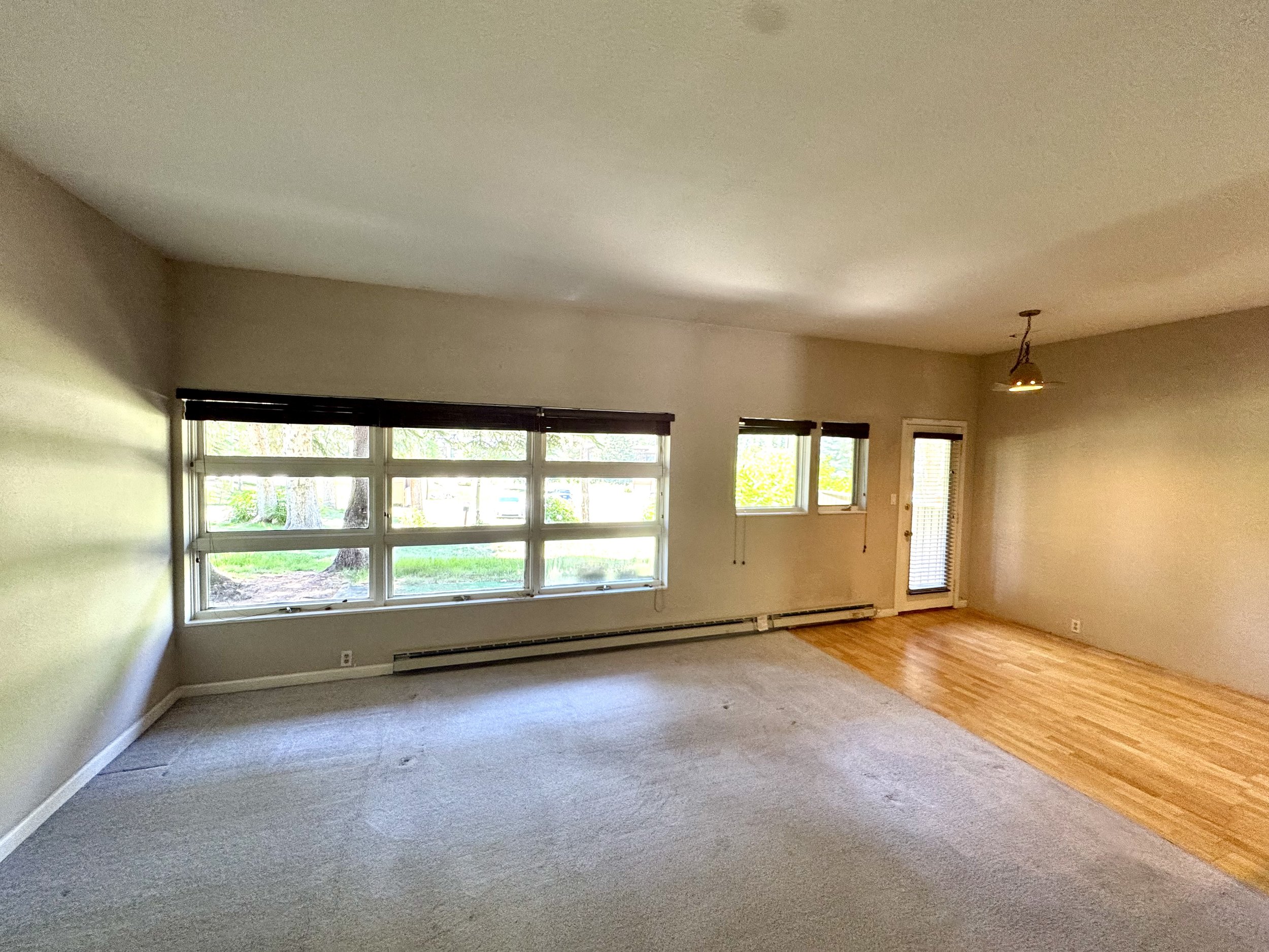 02 Living Room 02.jpg