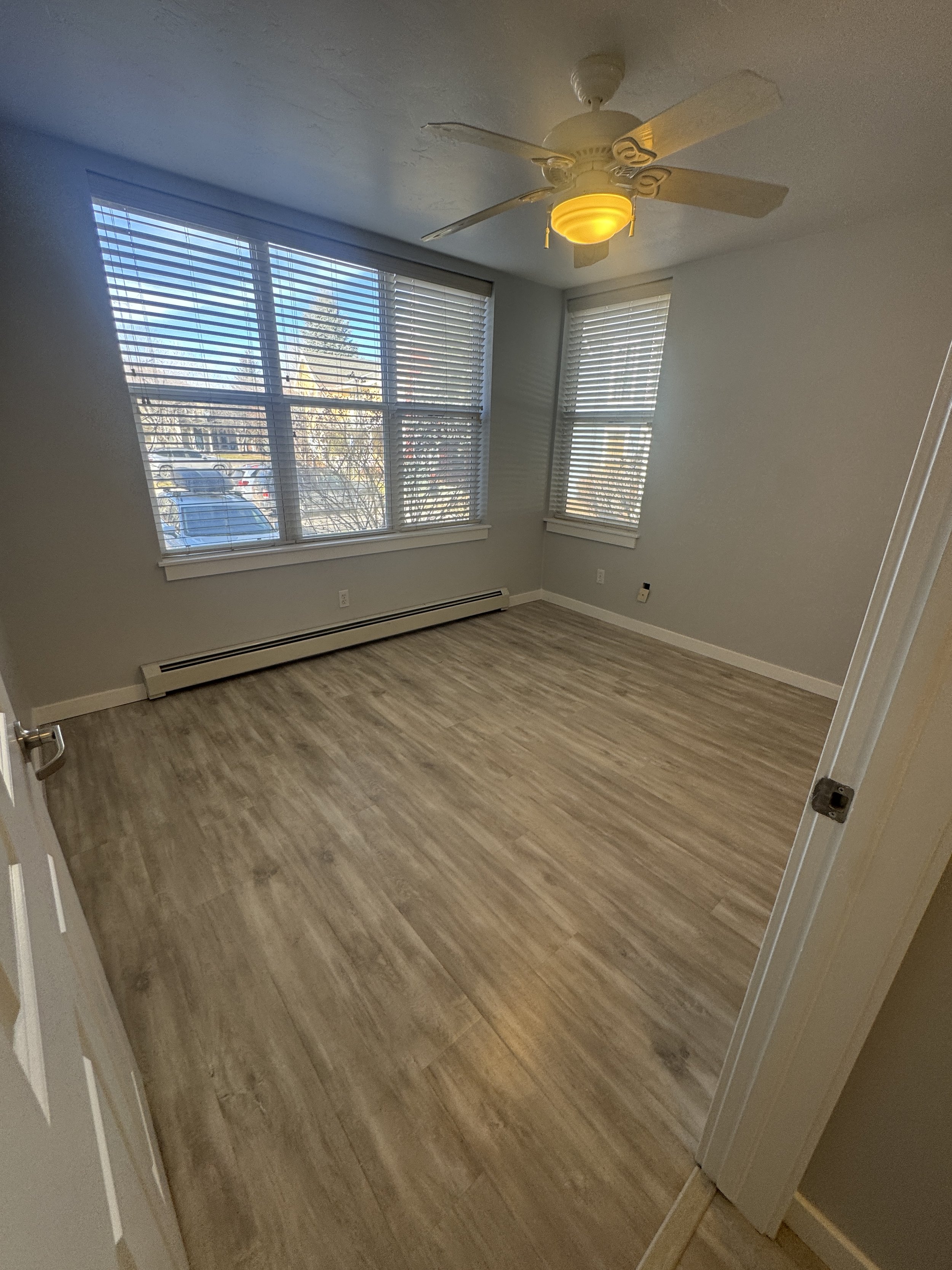 05 Bedroom One 02.JPG